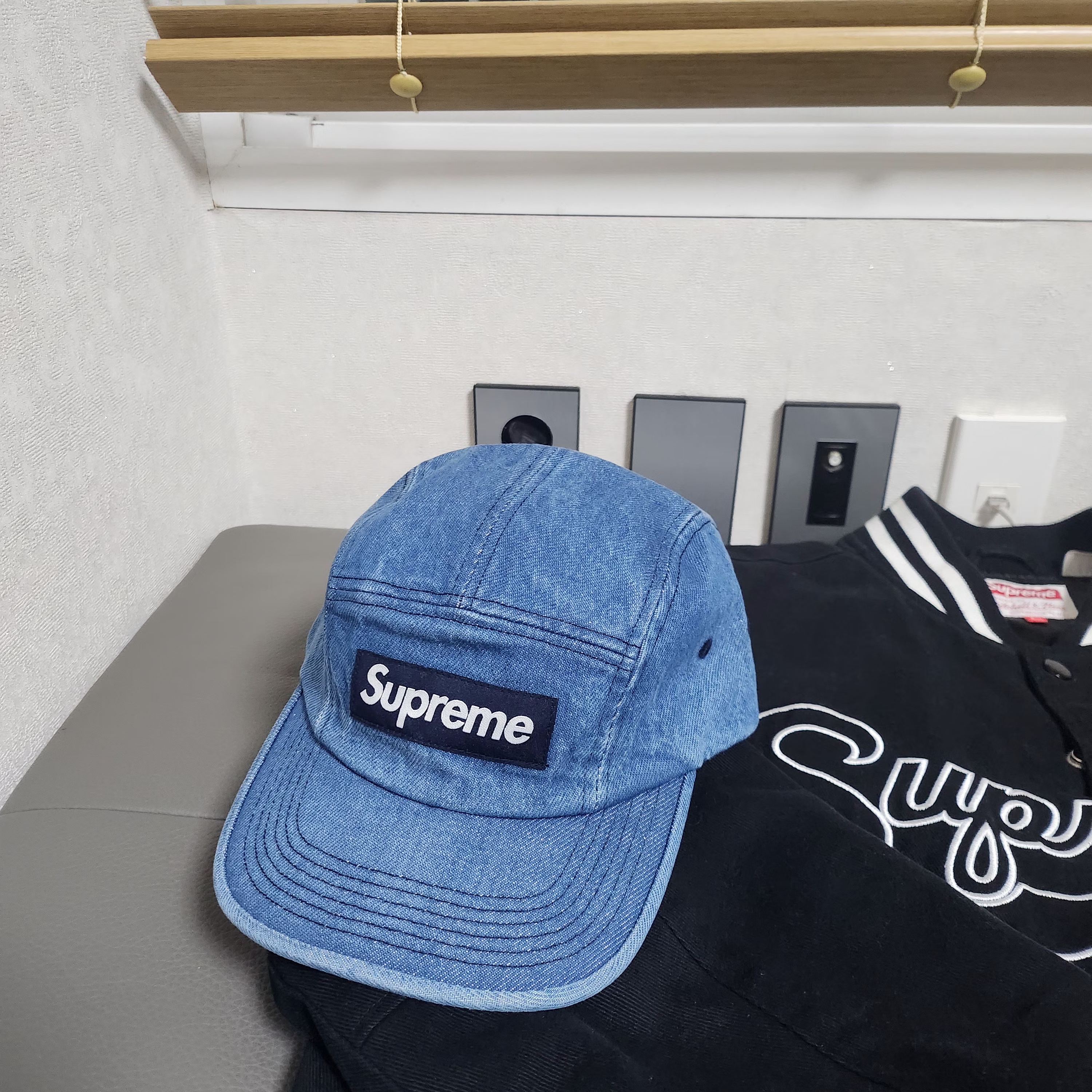 Supreme Washed Chino Twill Camp Cap Denim - 24FW, Supreme Mitchell & Ness Doughboy Twill Varsity Jacket Black - 22FW 착용 스타일