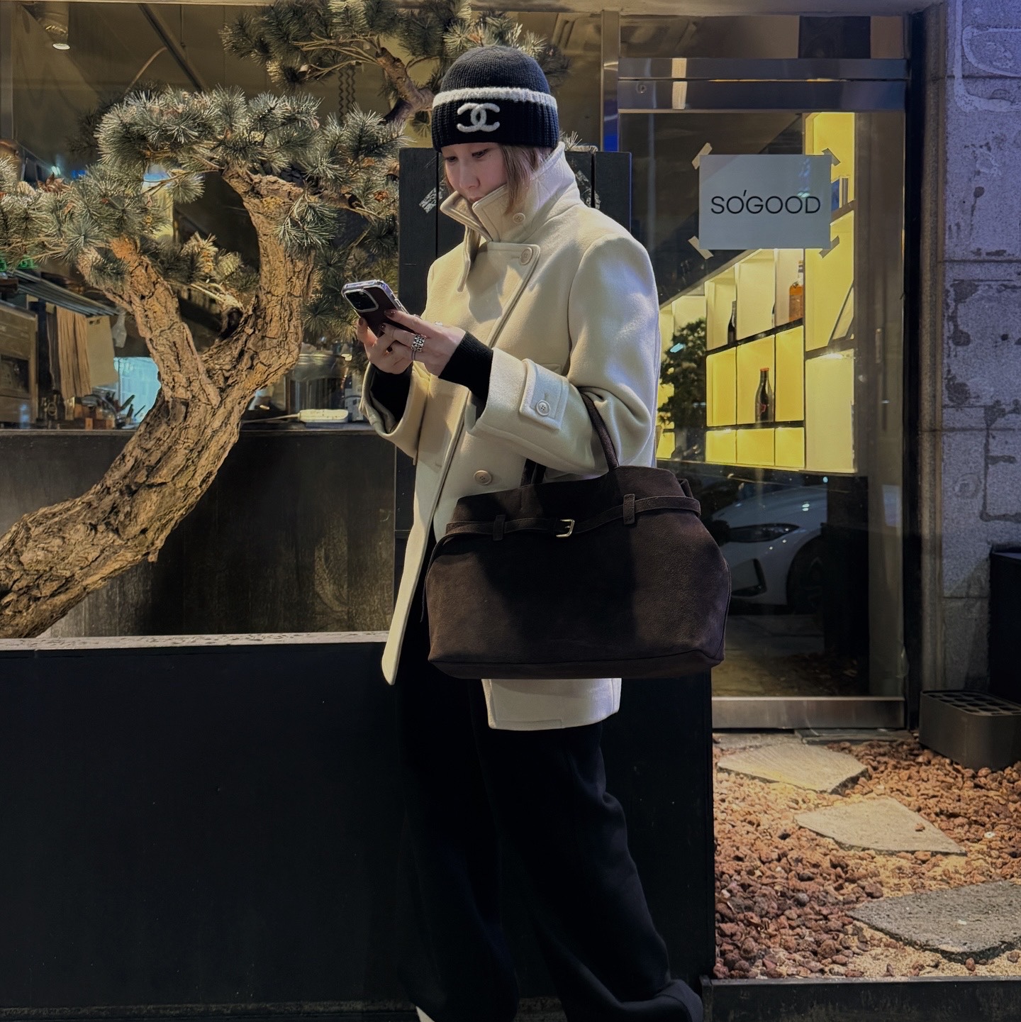 Chanel Beanie Cashmere & Black White 착용 스타일 - 1