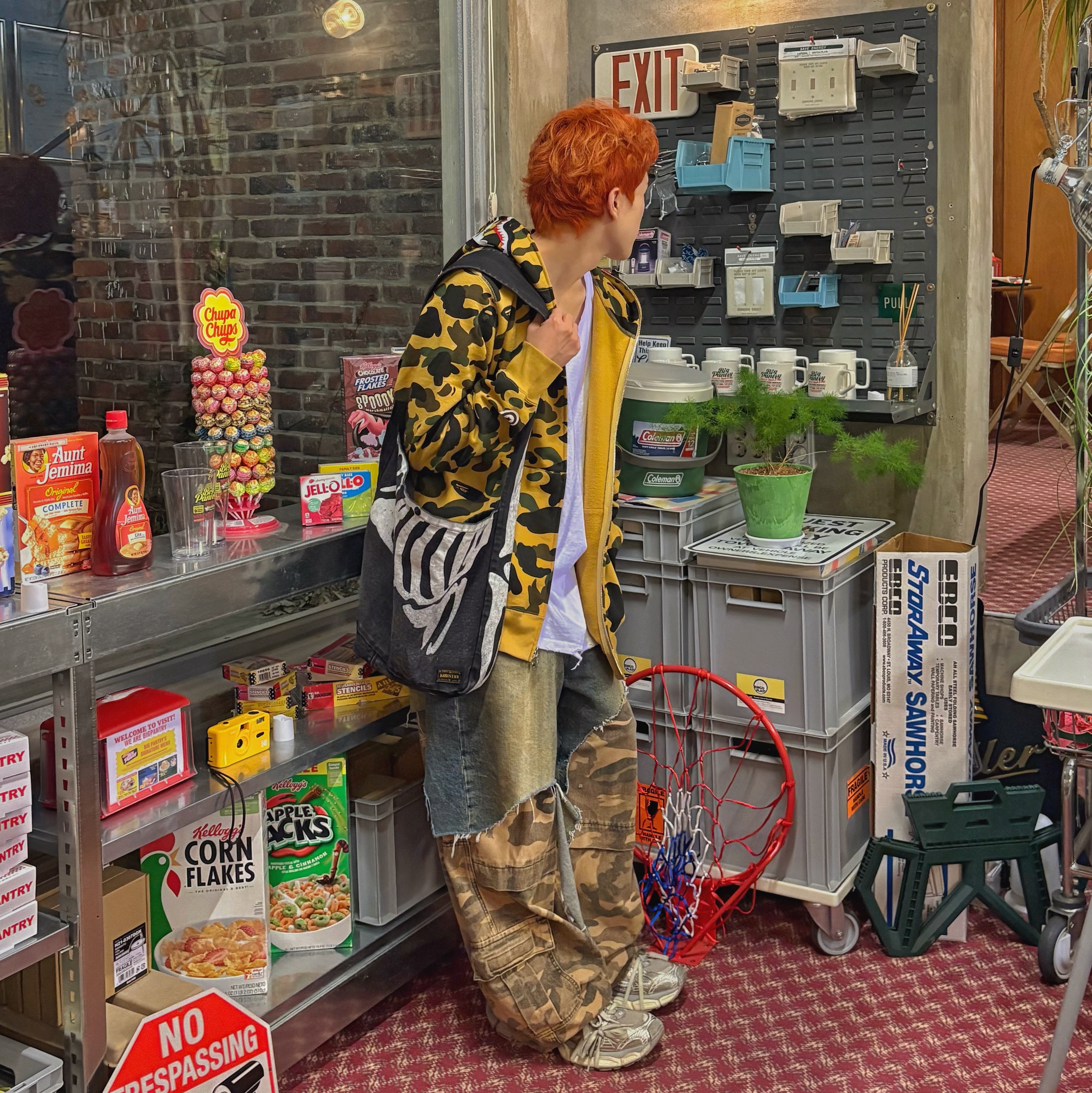 BAPE 1st Camo Shark Full Zip Hoodie Yellow, Kapital 14 oz. Denim Bone Print Book Bag Black 착용 스타일 - 5