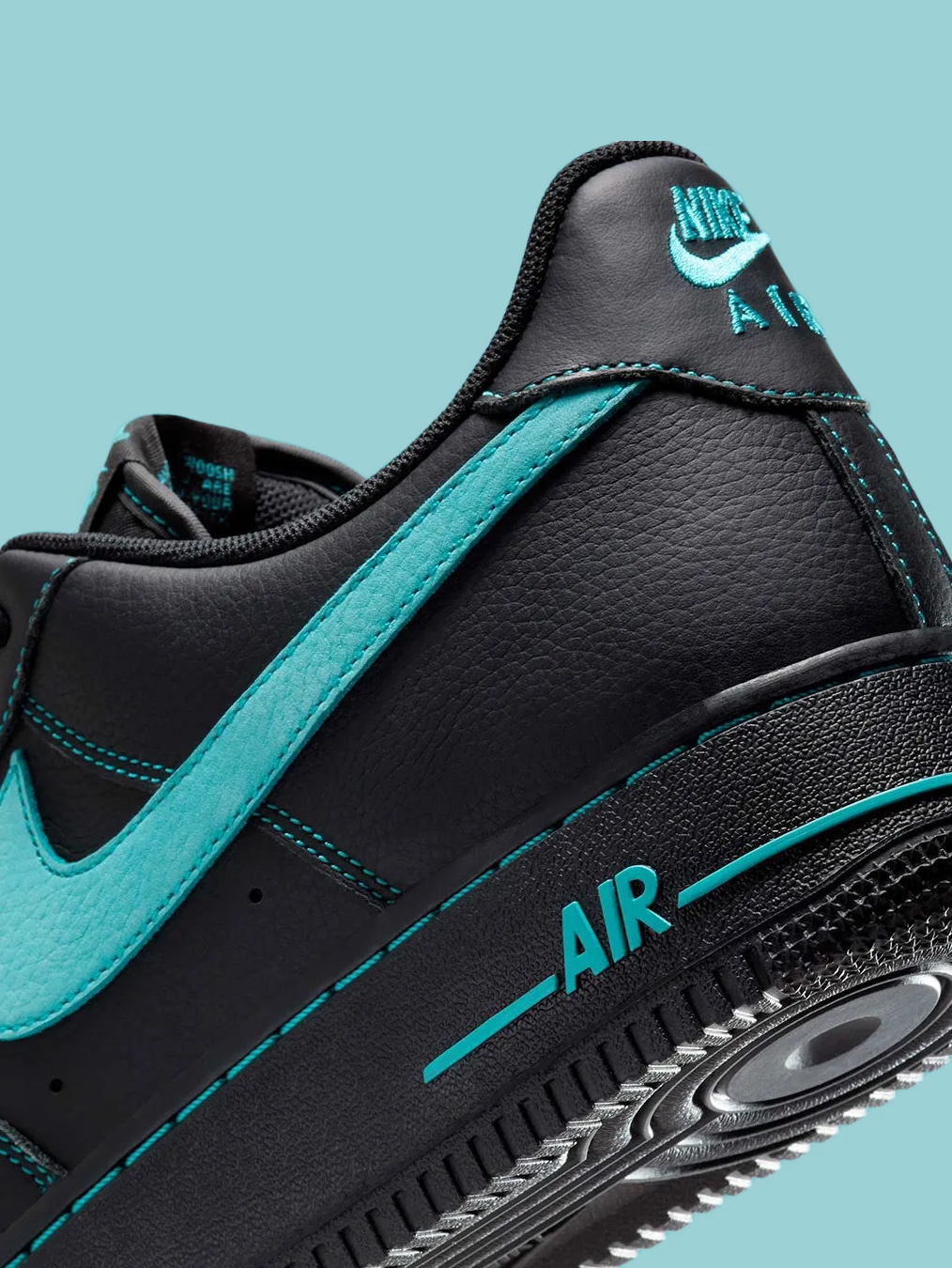 Nike x Tiffany & Co. Air Force 1 Low SP 1837 착용 스타일 - 5