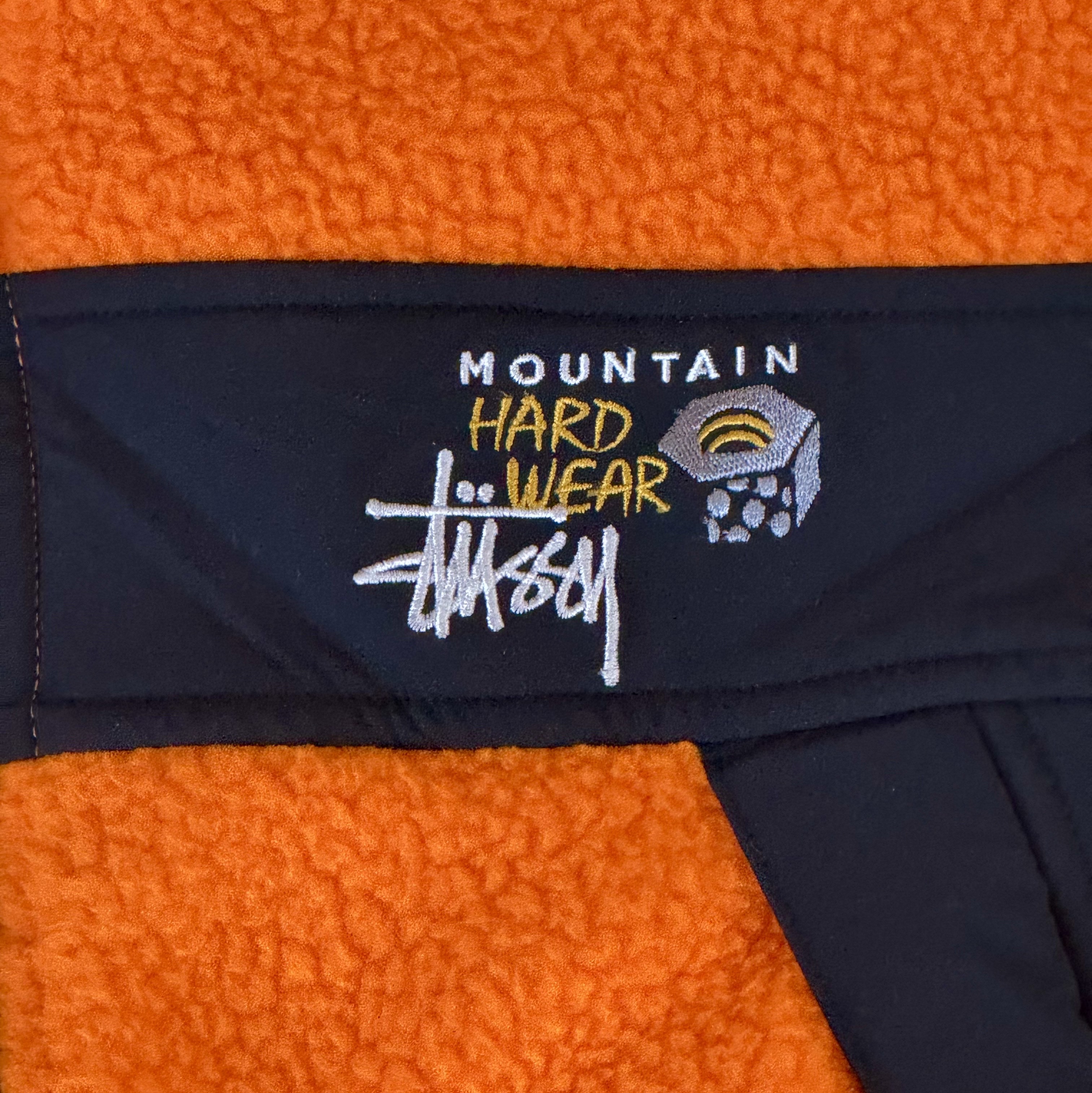 Stussy x Mountain Hardwear Fleece Jacket Alpine Orange 착용 스타일 - 1