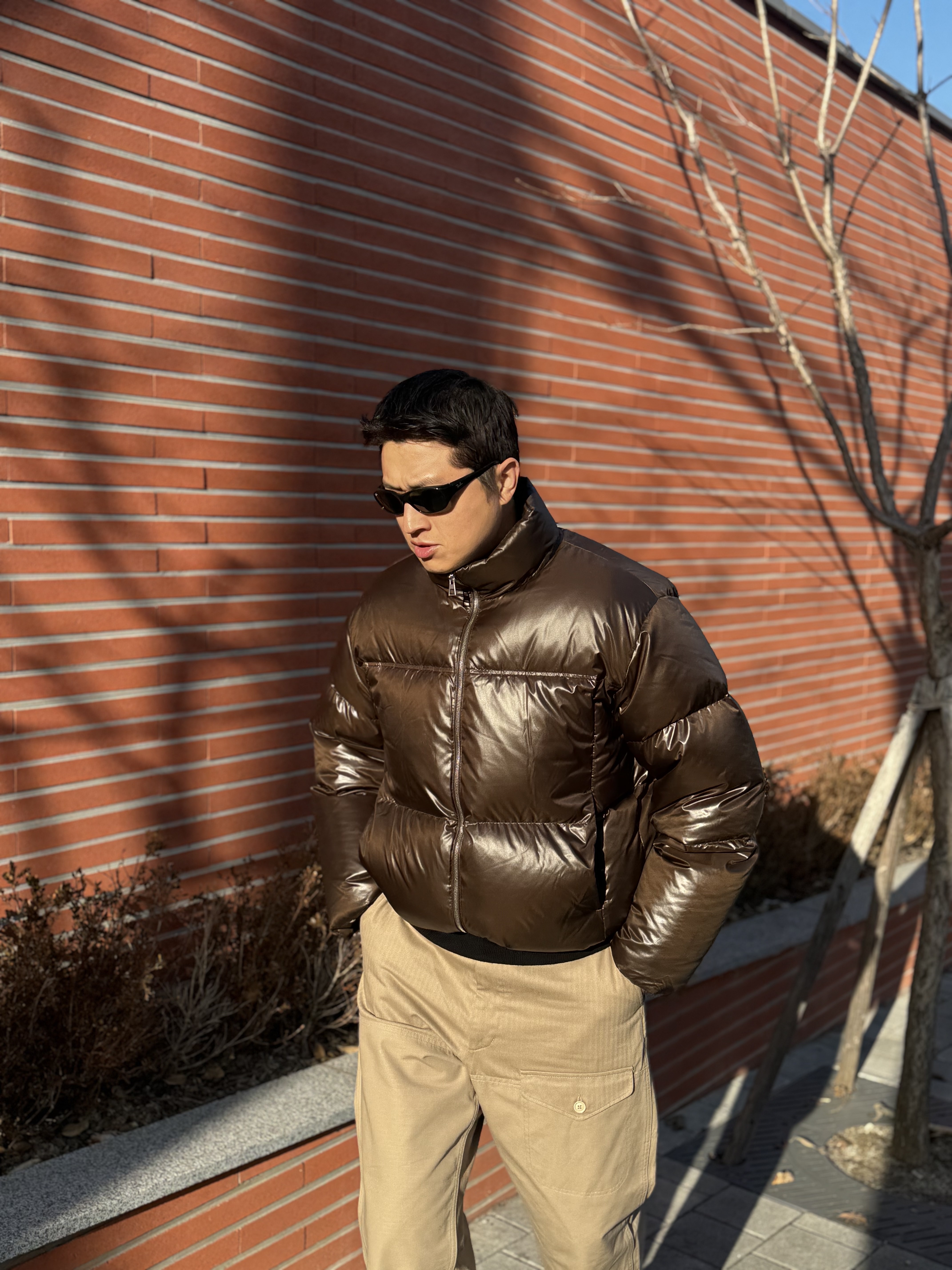 New Balance x Cayl ML610TCL Covert Green, Ray-Ban DADDY-O II Polished Black Frame Green Classic G-15 Lenses 착용 스타일 - 2