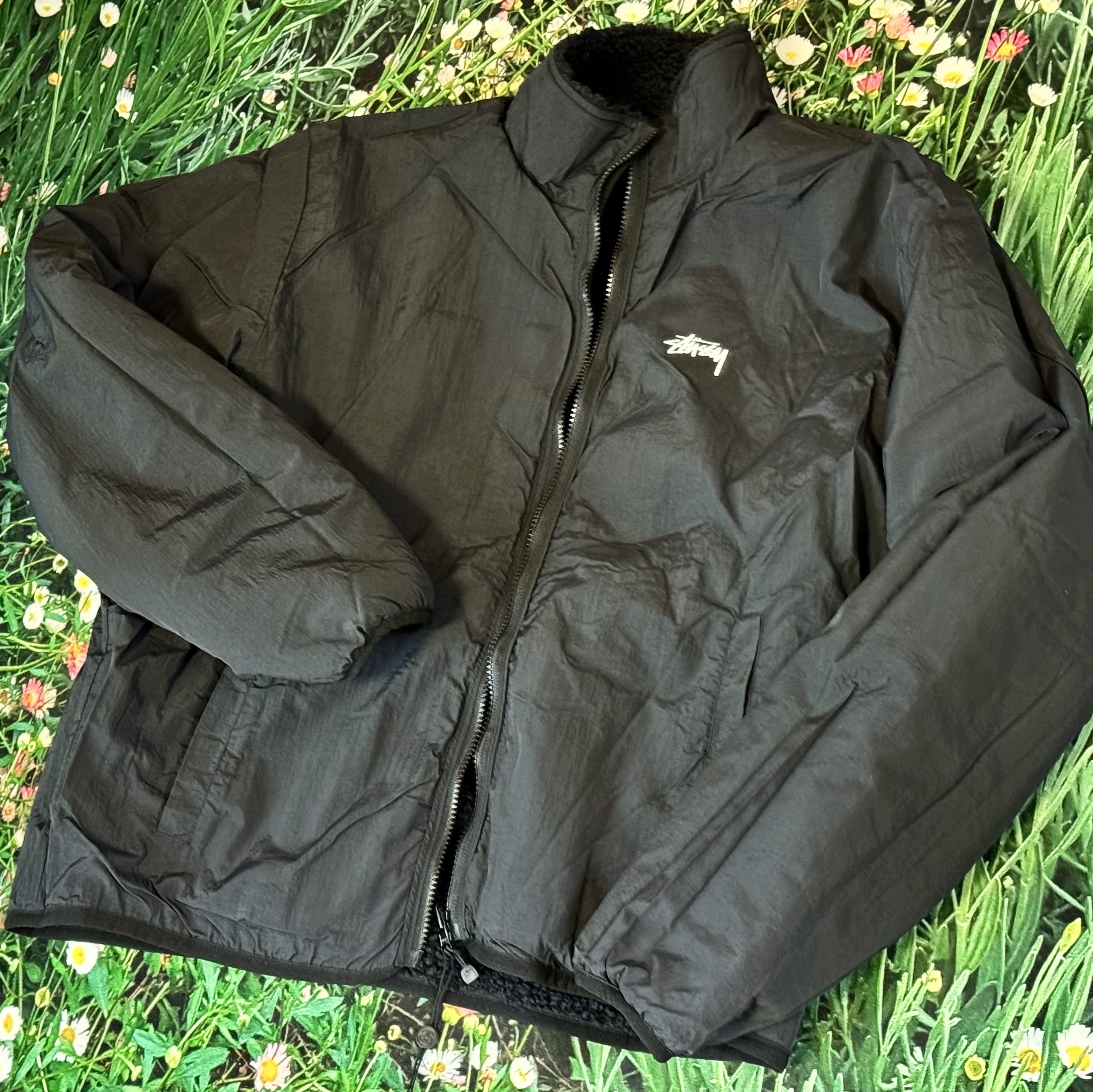 Stussy Sherpa Reversible Jacket Black, Stussy Sherpa Reversible Jacket Beige 착용 스타일 - 1