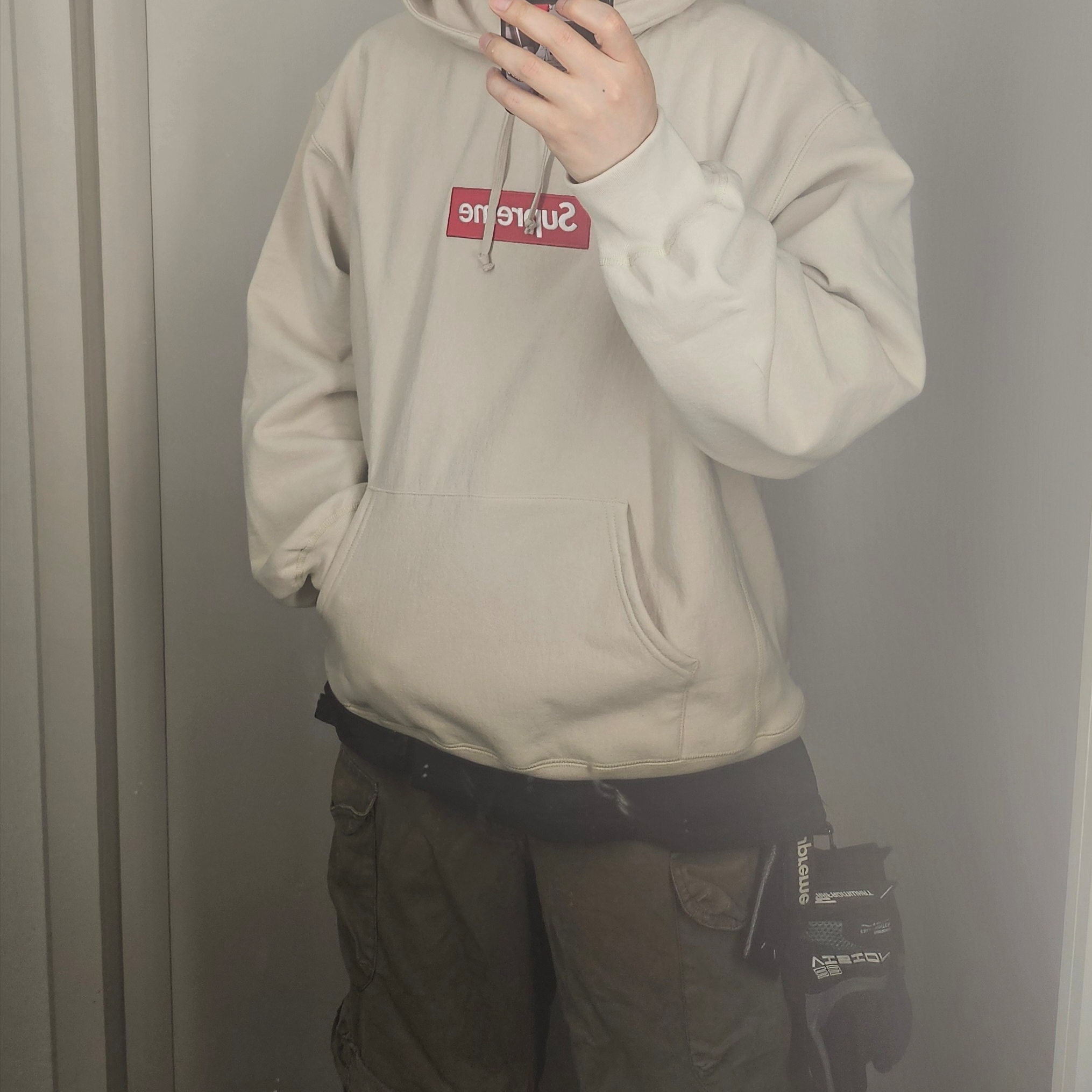 Supreme Box Logo Hooded Sweatshirt Stone - 24FW, Stussy 8 Ball Pigment Dyed T-Shirt Black 착용 스타일