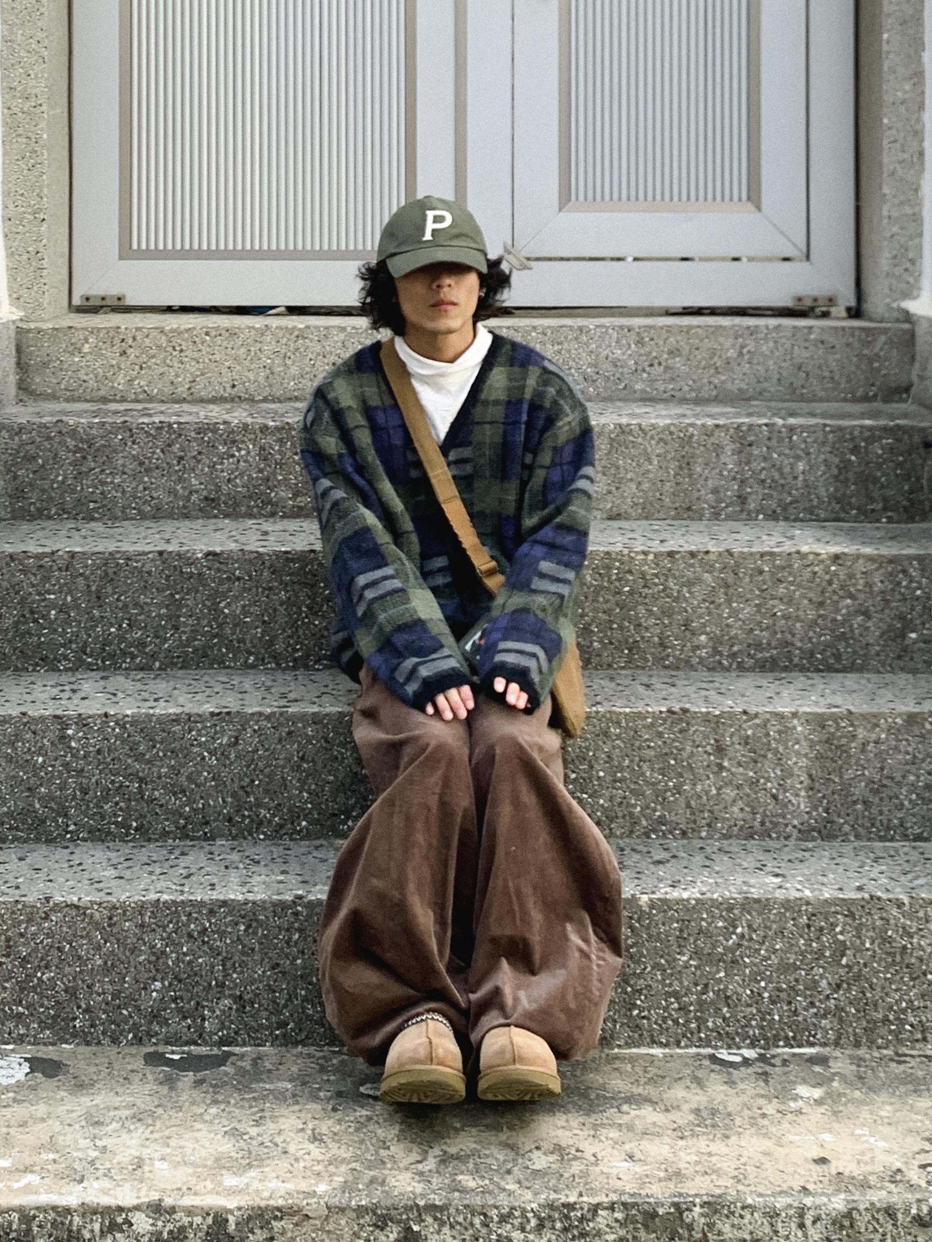 (W) UGG Tasman Slipper Chestnut 착용 스타일 - 3