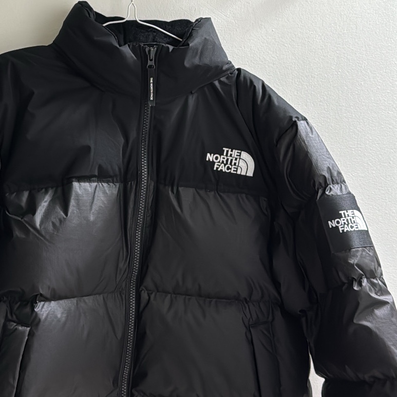 The North Face White Label Novelty Nuptse RDS Down Jacket Real Black 착용 스타일