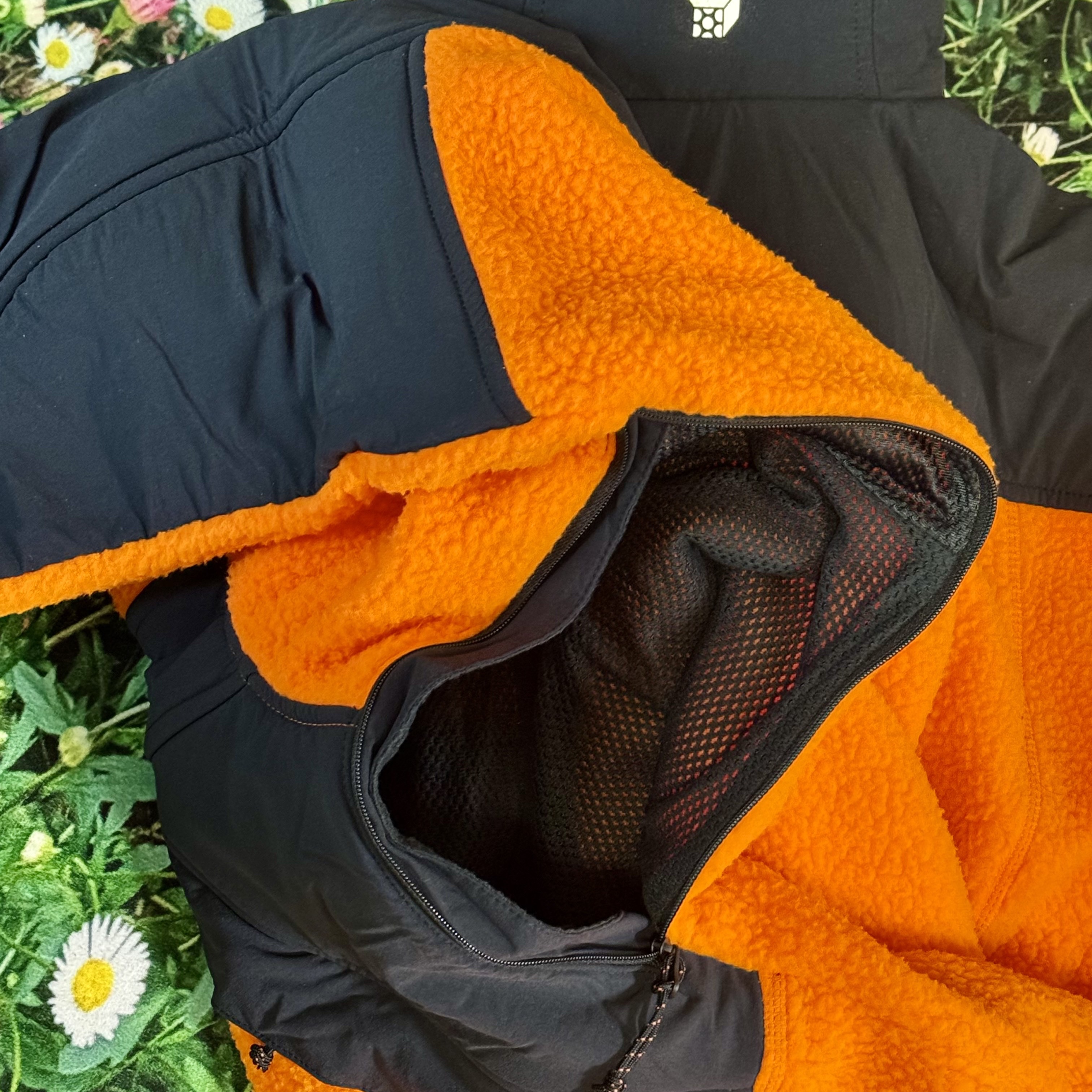 Stussy x Mountain Hardwear Fleece Jacket Alpine Orange 착용 스타일 - 7