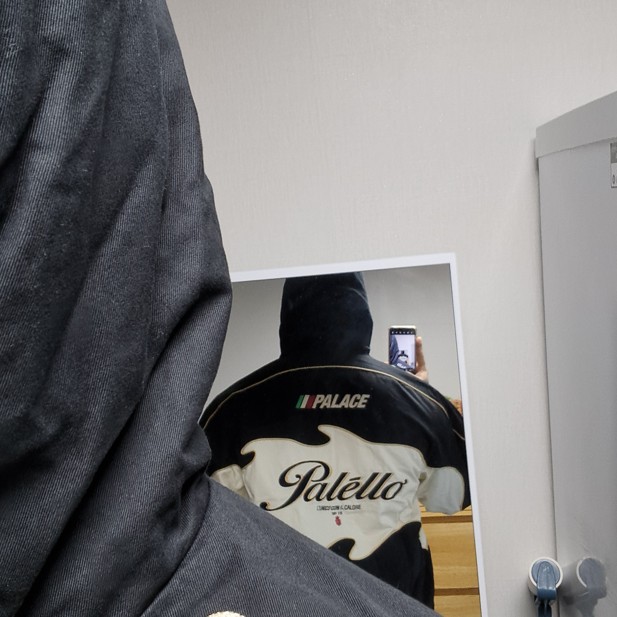 Palace Pasta Jacket Black - 24FW 착용 스타일