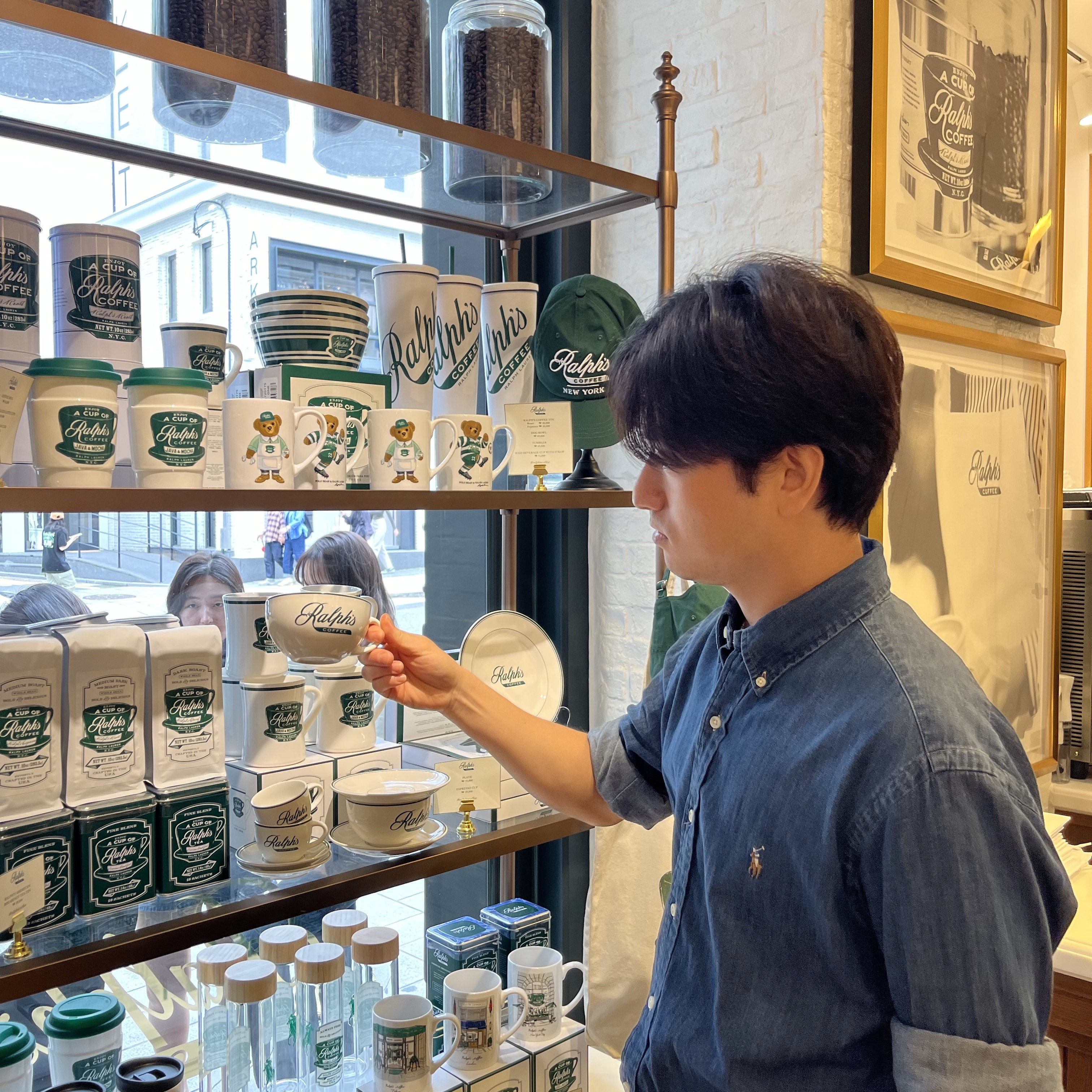 [30%적립] Polo Ralph Lauren Custom Fit Denim Shirt Navy 착용 스타일
