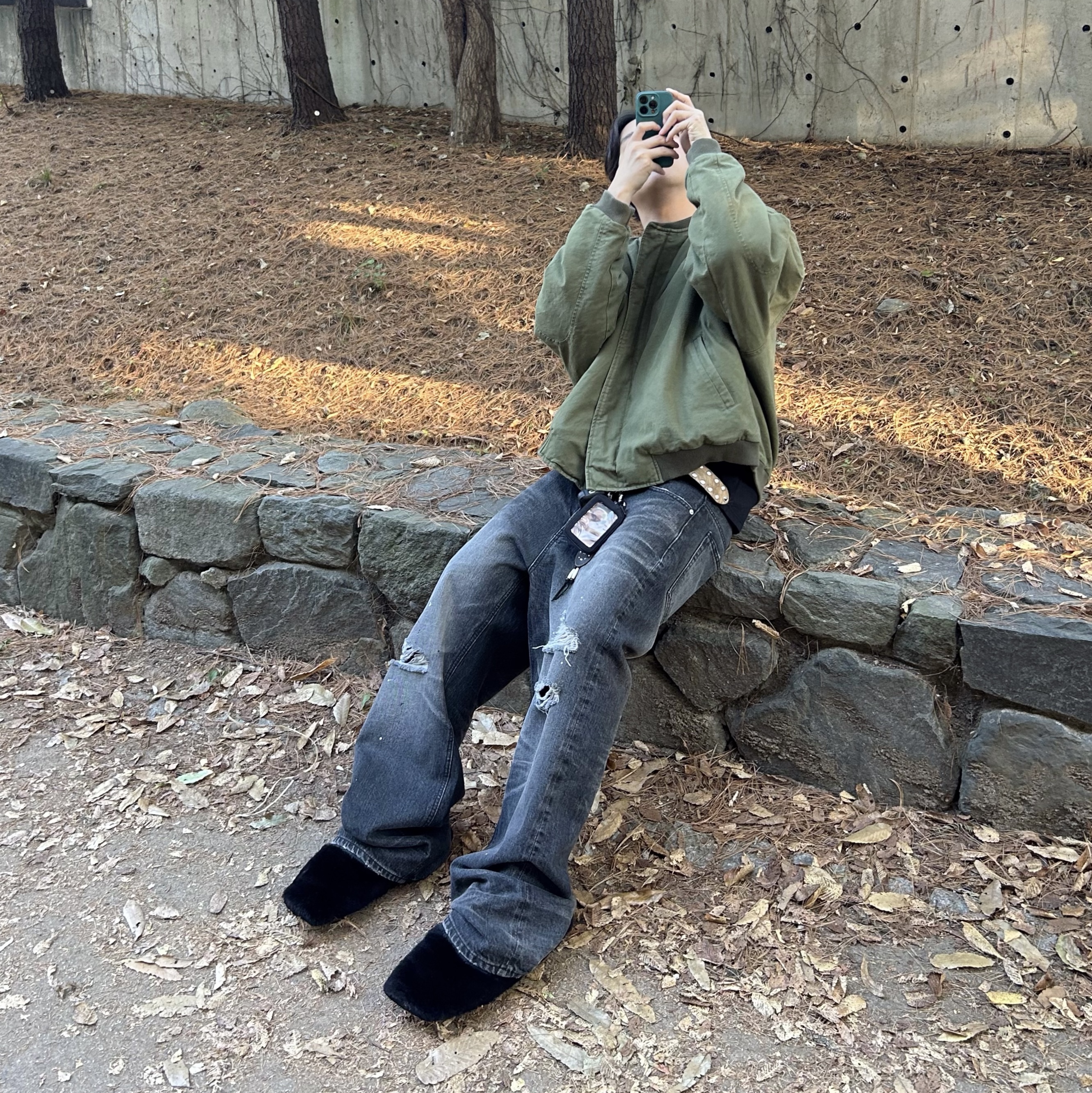 Nonnod Sulfur Dye Serge Bomber Jacket Vintage Khaki, Stussy 8 Ball Studded Belt Raw Cowhide Hair 착용 스타일 - 3