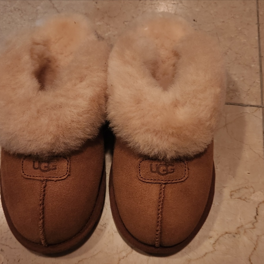 (W) UGG Coquette Slipper Chestnut 착용 스타일