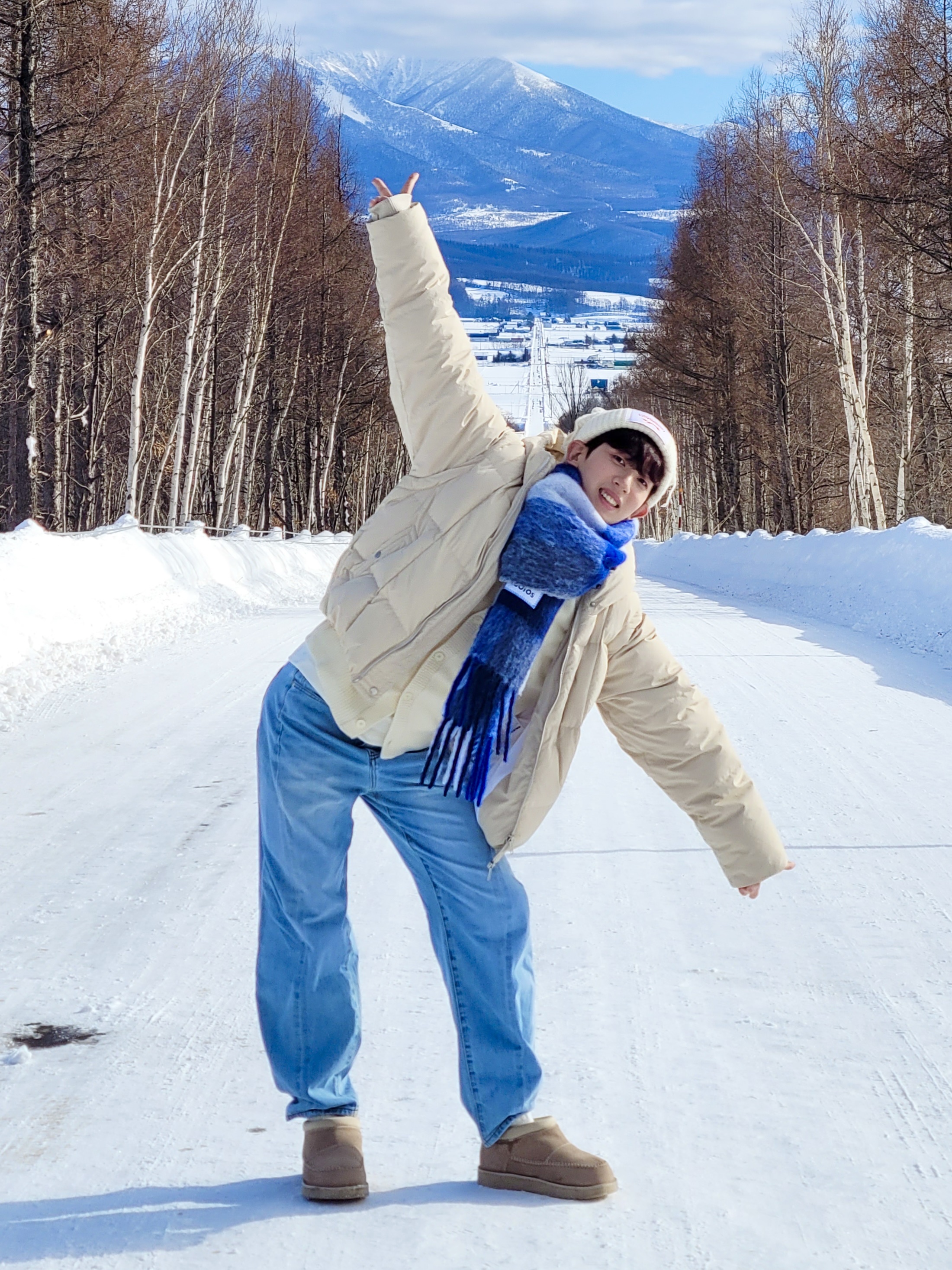 Charles Jeffrey Loverboy Chunky Rabbit Beanie Ecru, Acne Studios Mohair Check Muffler White Grey Royal Blue 착용 스타일 - 2