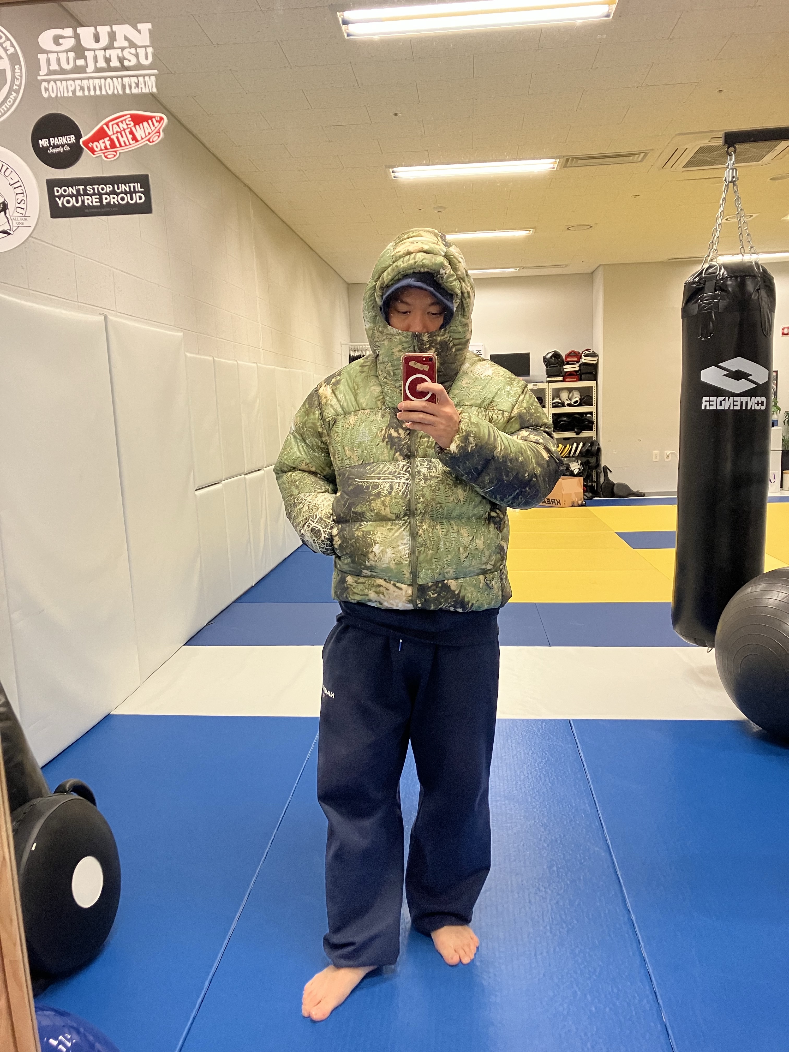 Nike ACG Therma-Fit ADV Lunar Lake Puffer Loose Hooded Jacket Oil Green Medium Olive - Asia 착용 스타일 - 1