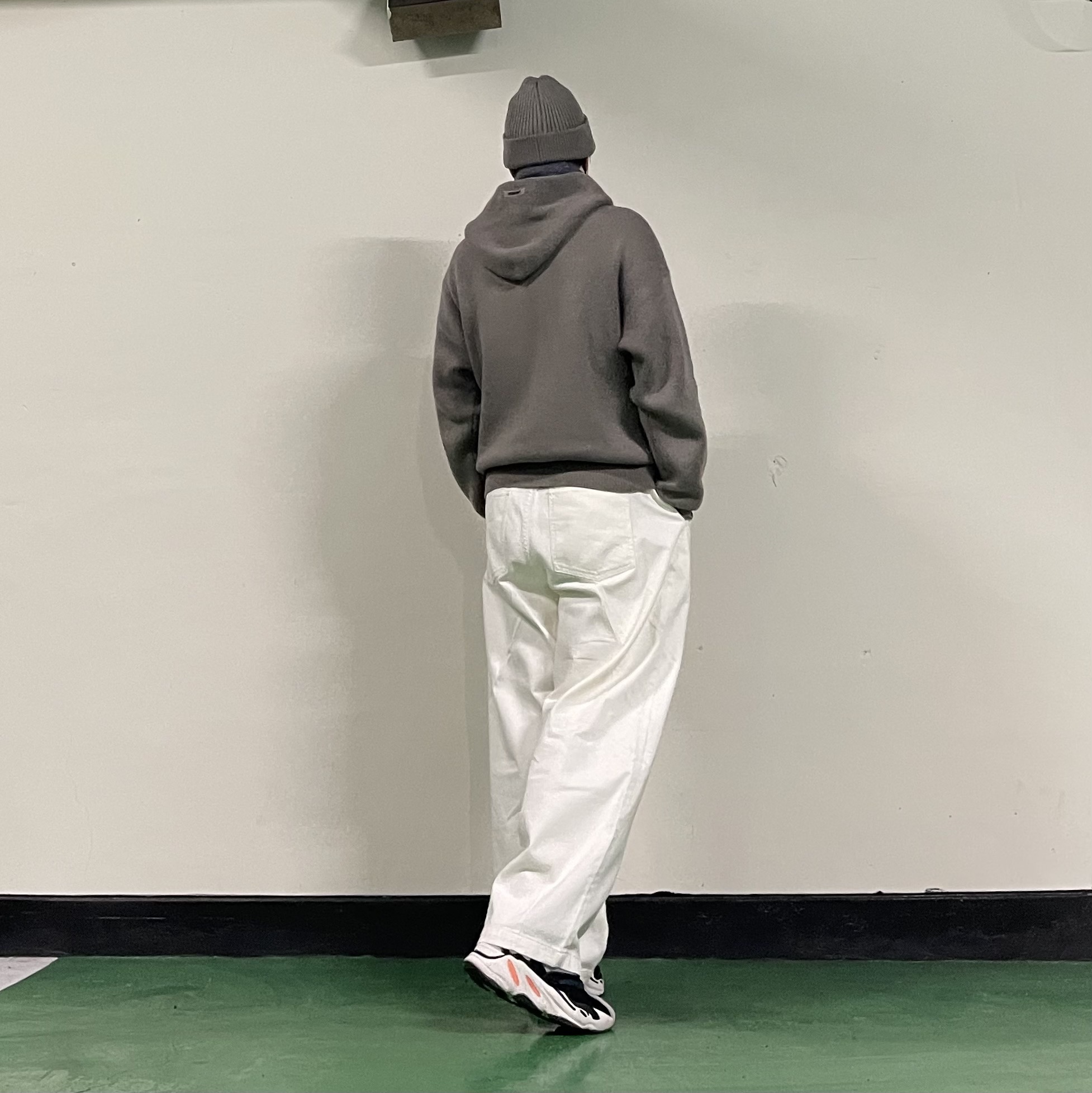 Essentials Knit Pullover Hoodie Taupe - 21SS, Nike NRG ACG Cuffed Beanie Olive Grey 착용 스타일 - 4