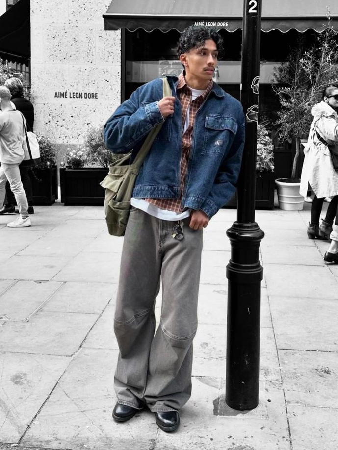 IAB Studio x Lee Denim Jacket Black, Auralee Selvedge Faded Light Denim Blouson Lightning Effect Indigo - 23SS 착용 스타일 - 4