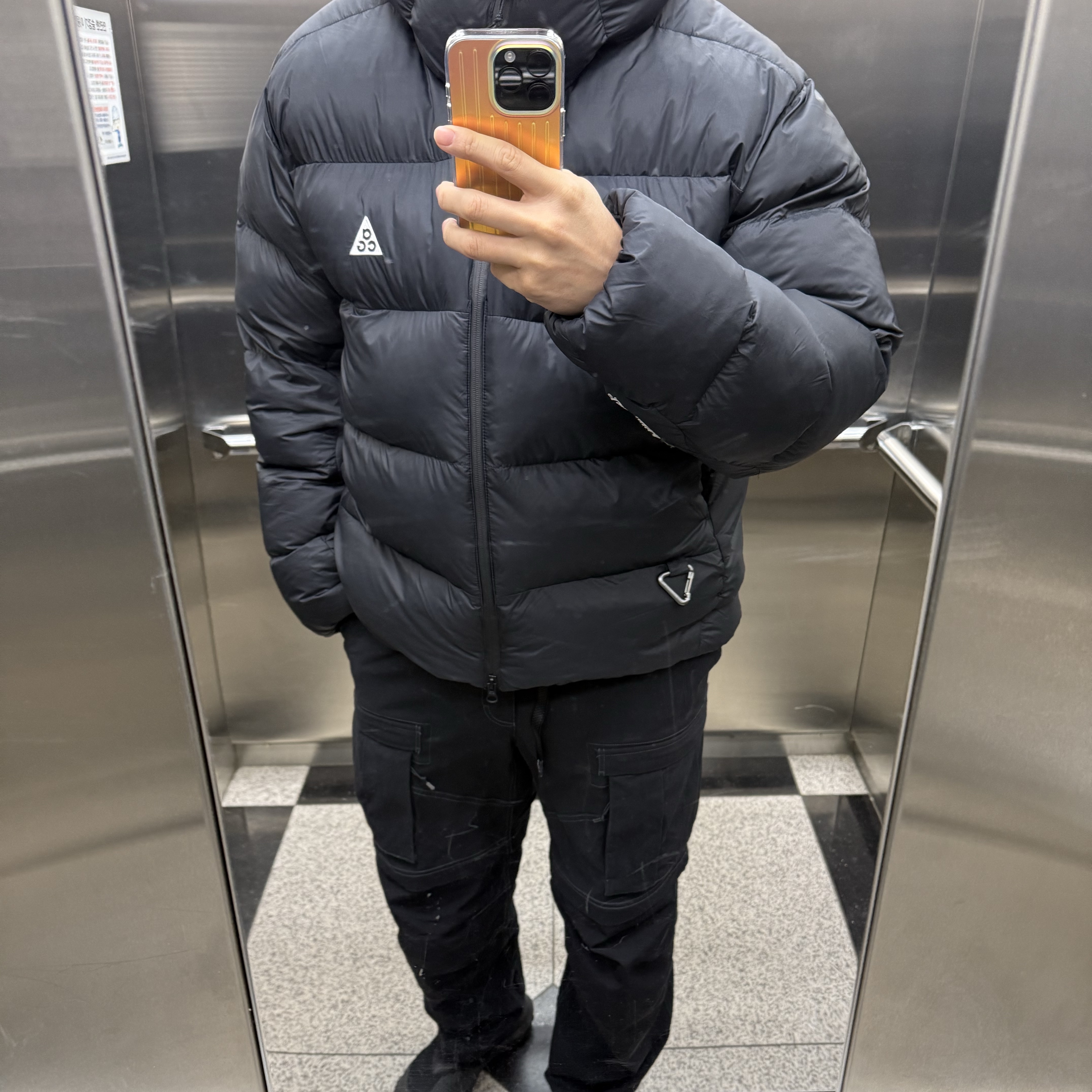 Nike ACG Therma-Fit ADV Lunar Lake Loose Hooded Jacket Black Summit White - Asia, Nike ACG Smith Summit Cargo Pants Black Summit White - Asia 착용 스타일