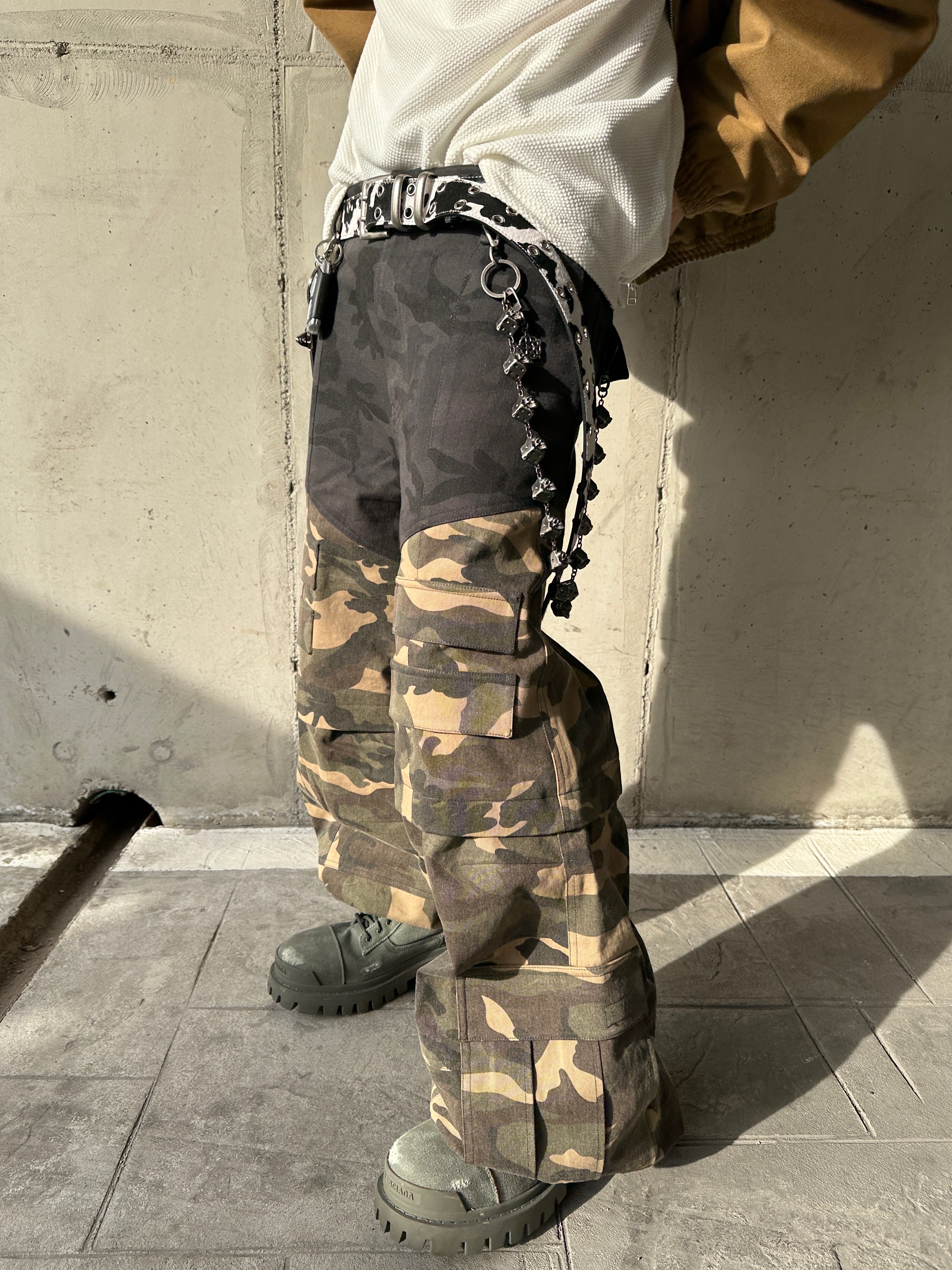 Balenciaga Combat Strike 20mm Boot Kaki, Nonnod Moleskine Bomber Jacket Camel 착용 스타일 - 4