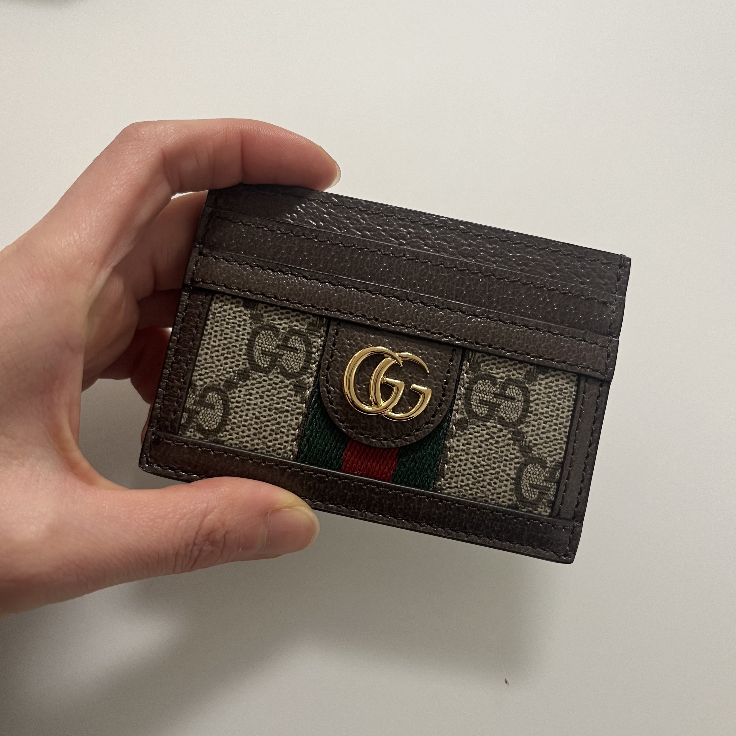 Gucci Ophidia GG Card Case Beige Ebony 착용 스타일