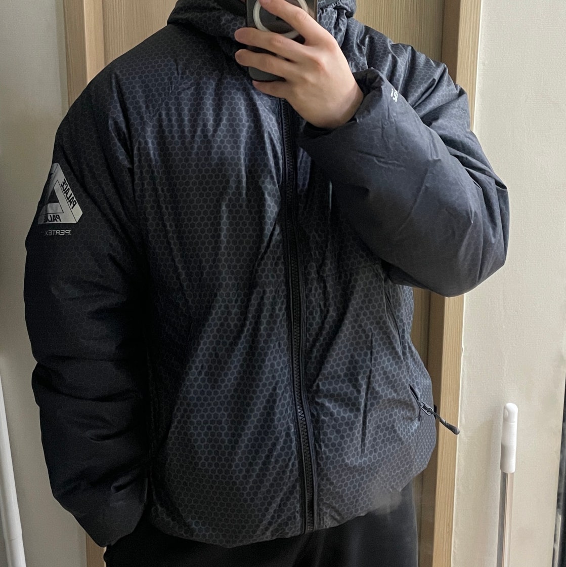 팔라스 헥사곤 퍼텍스 퀼티드 자켓 블랙 - 24SS | Palace | KREAM 팔라스 헥사곤 퍼텍스 퀼티드 자켓 블랙 - 24SS | Palace | KREAM