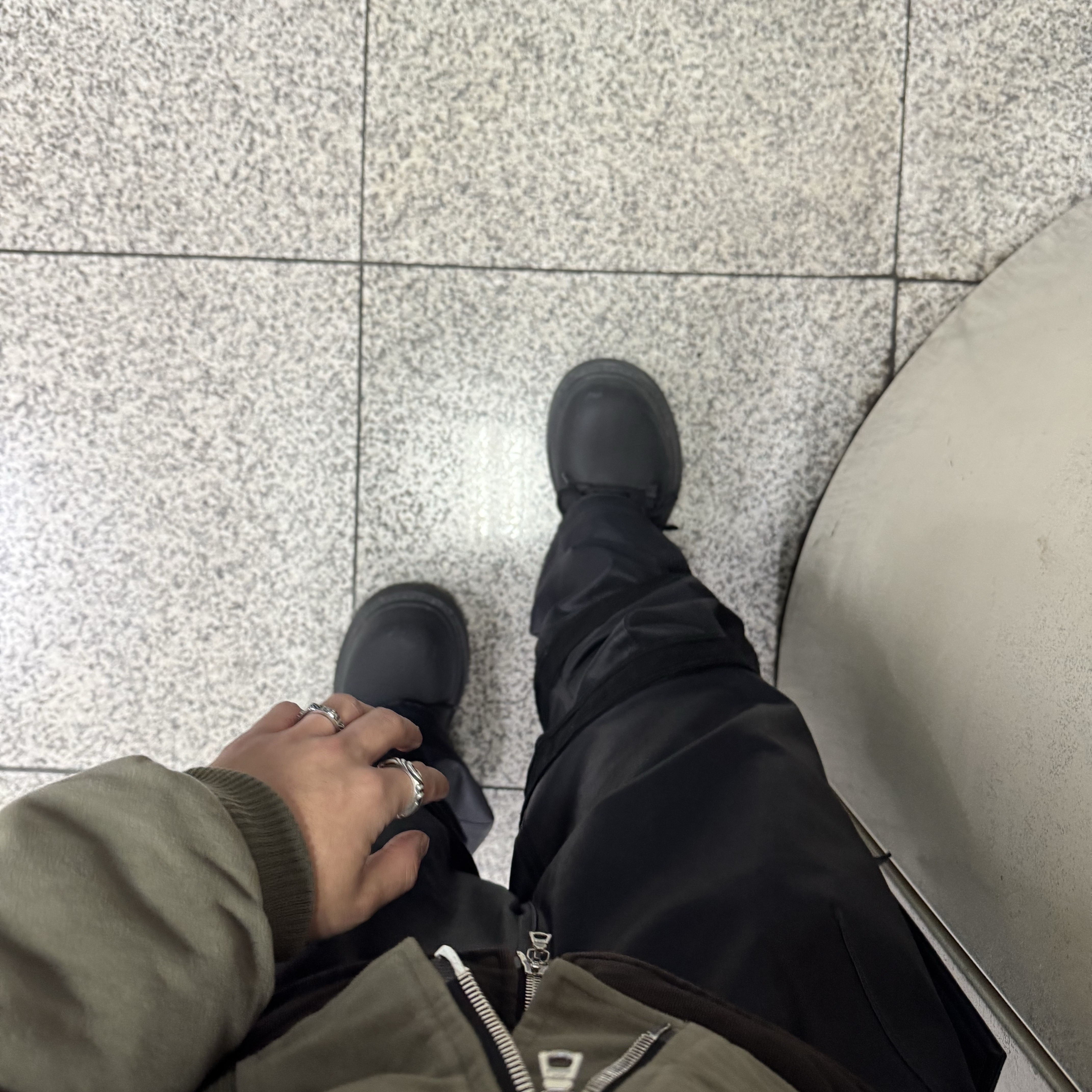 Balenciaga Steroid Derby Black, Farfromwhat Far Layered Work Pants Coated Black 착용 스타일