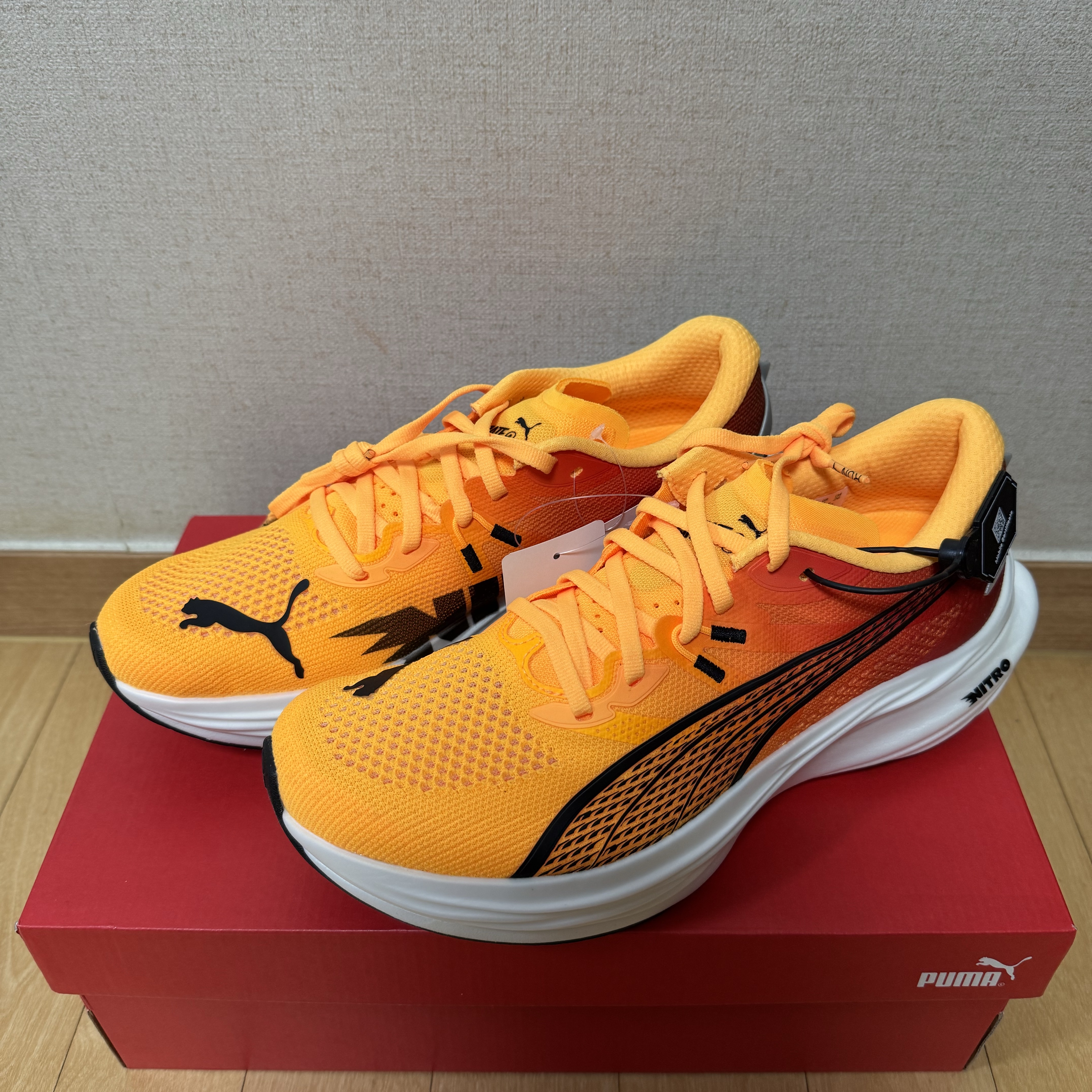 Puma Deviate Nitro 3 Fade Sun Stream Sunset Glow 착용 스타일 - 1