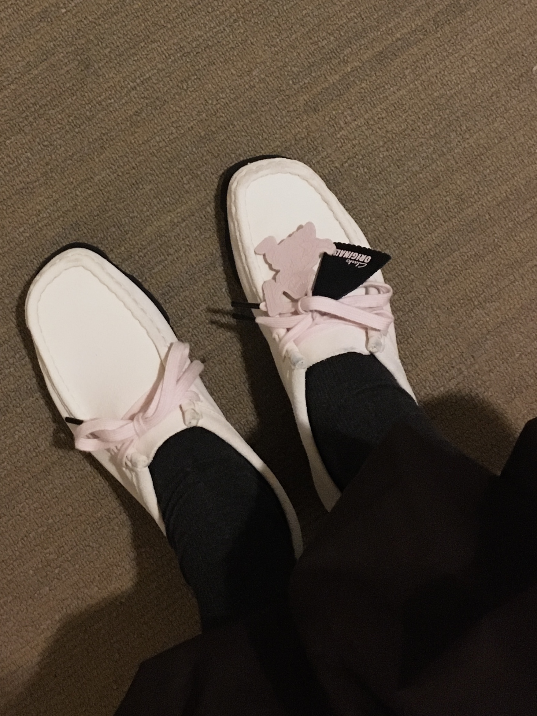 (W) Clarks x Papergirl Wallabee White, Reebok x Needles Beatnik Moc Core Black Extreme Purple 착용 스타일 - 1