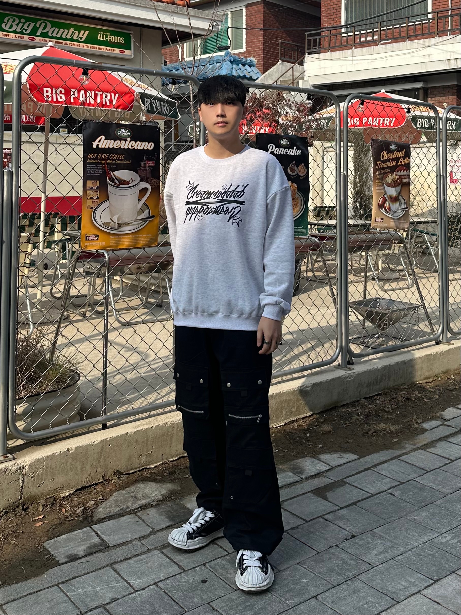 Maison Mihara Yasuhiro Peterson OG Sole Canvas Low Sneakers Black 착용 스타일 - 1