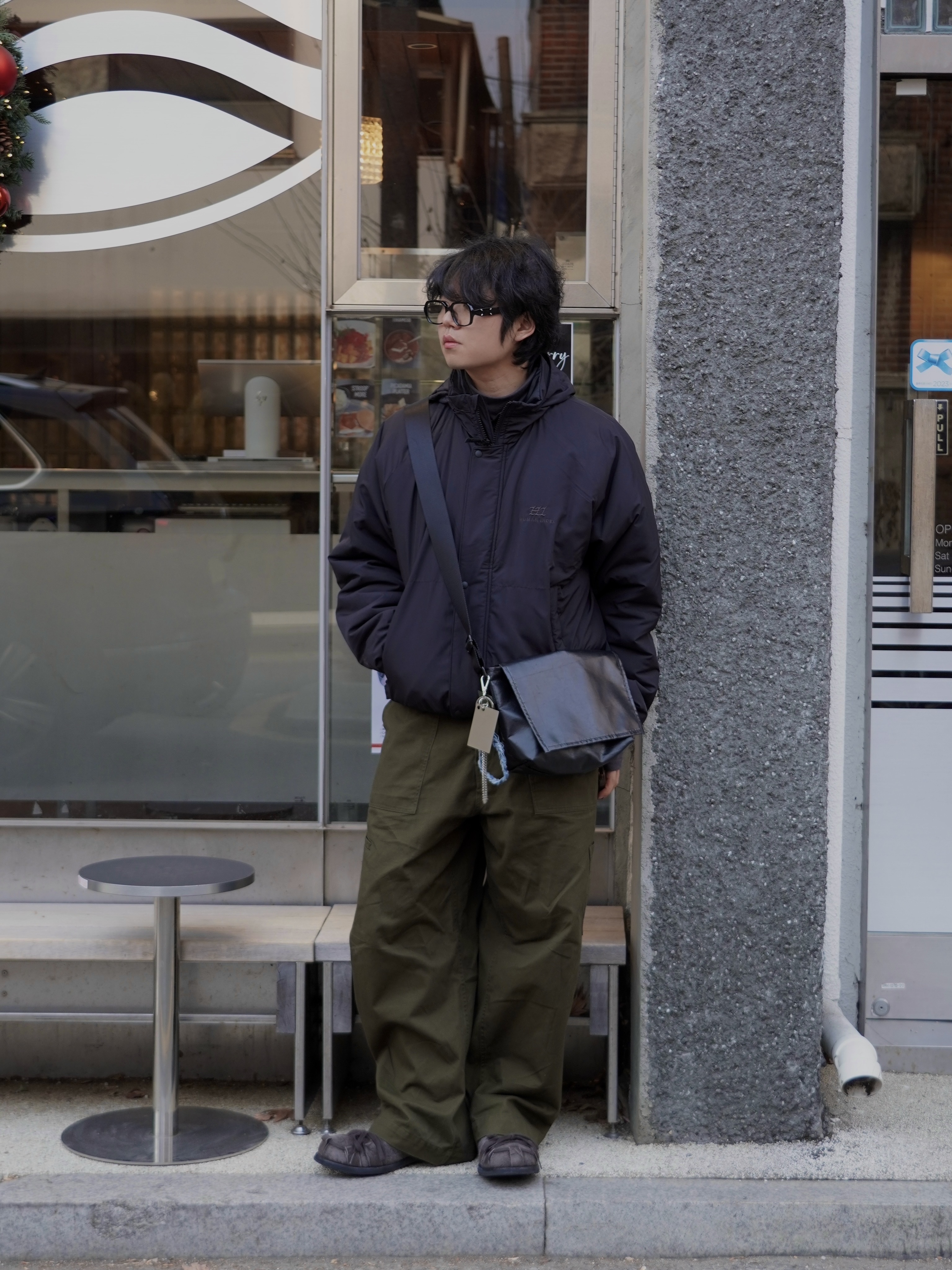 [6% 적립] NegativeThree Buffalo Derby Brown, Polyteru Human Index Human Loosed Half Zip Knit Gray 착용 스타일 - 5