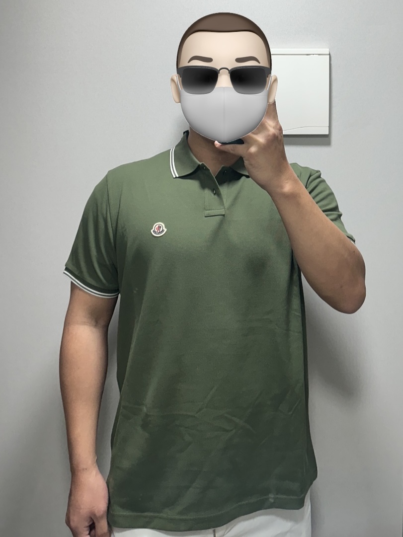 Moncler Trim Cotton Piquet Polo Shirt Black - 25SS, Moncler Logo Patch Polo Shirt Black - 24SS 착용 스타일