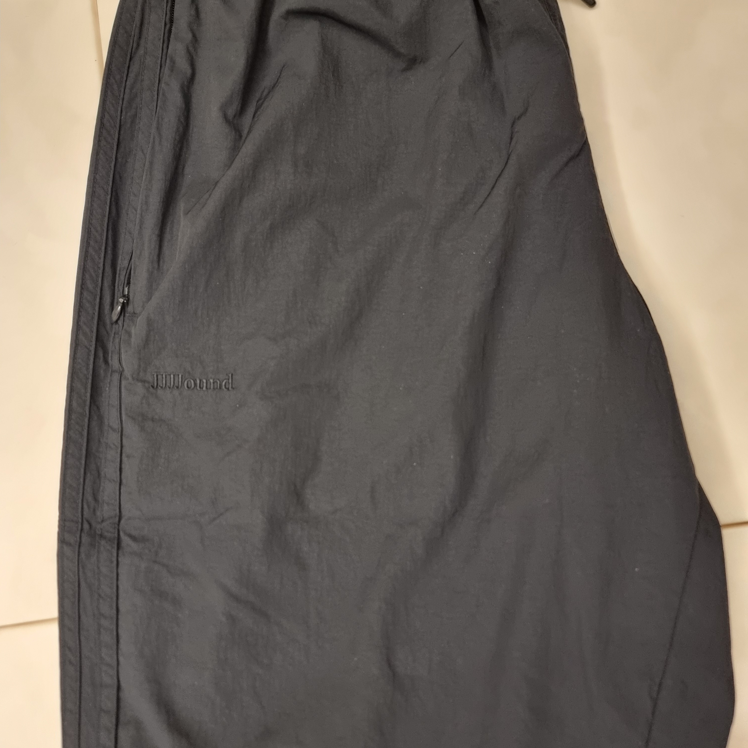 Adidas x JJJJound Nylon Track Top Black - US Sizing, Adidas x JJJJound Nylon Track Pants Black - US Sizing 착용 스타일 - 2