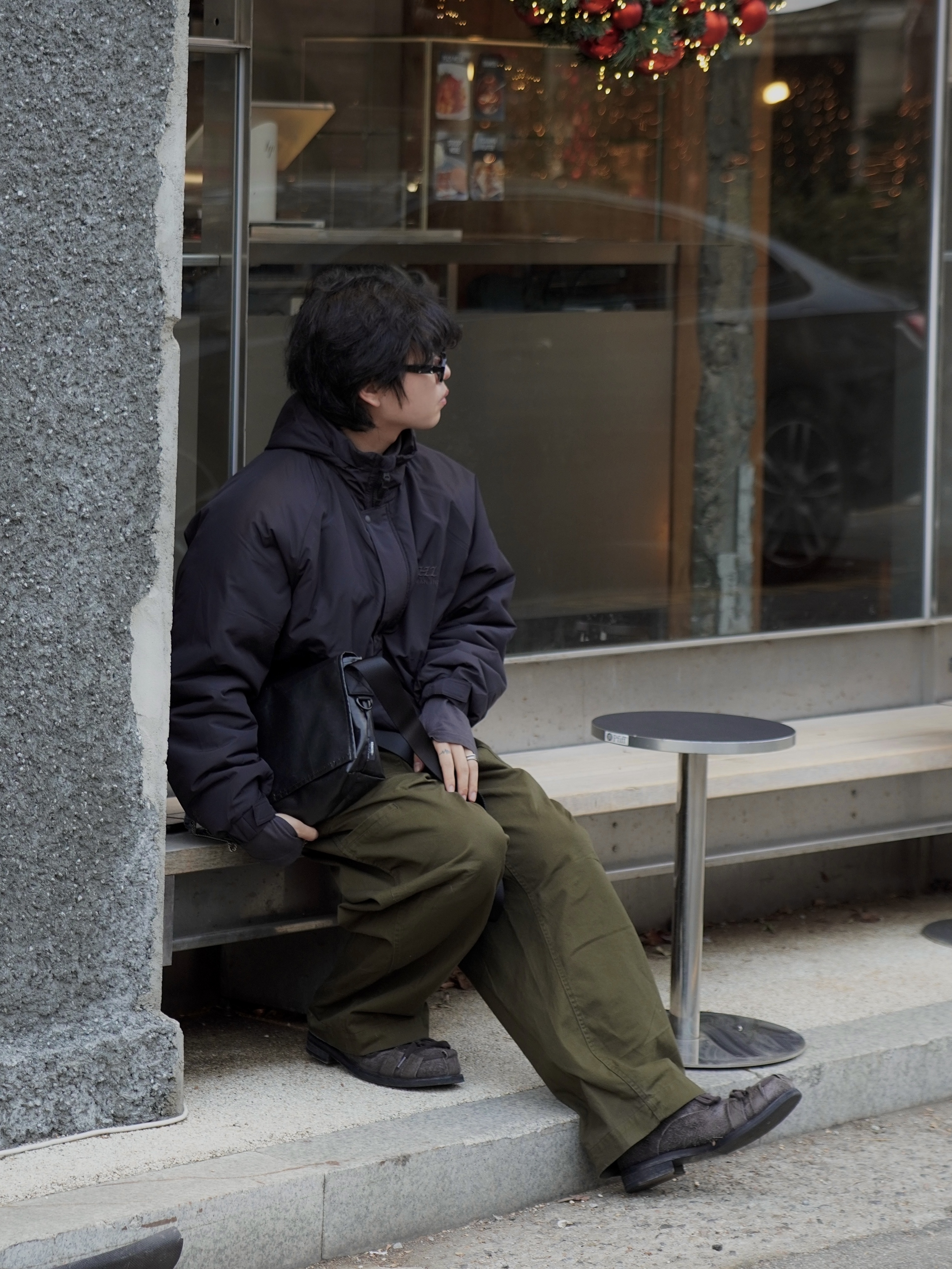 [6% 적립] NegativeThree Buffalo Derby Brown, Polyteru Human Index Human Loosed Half Zip Knit Gray 착용 스타일 - 2