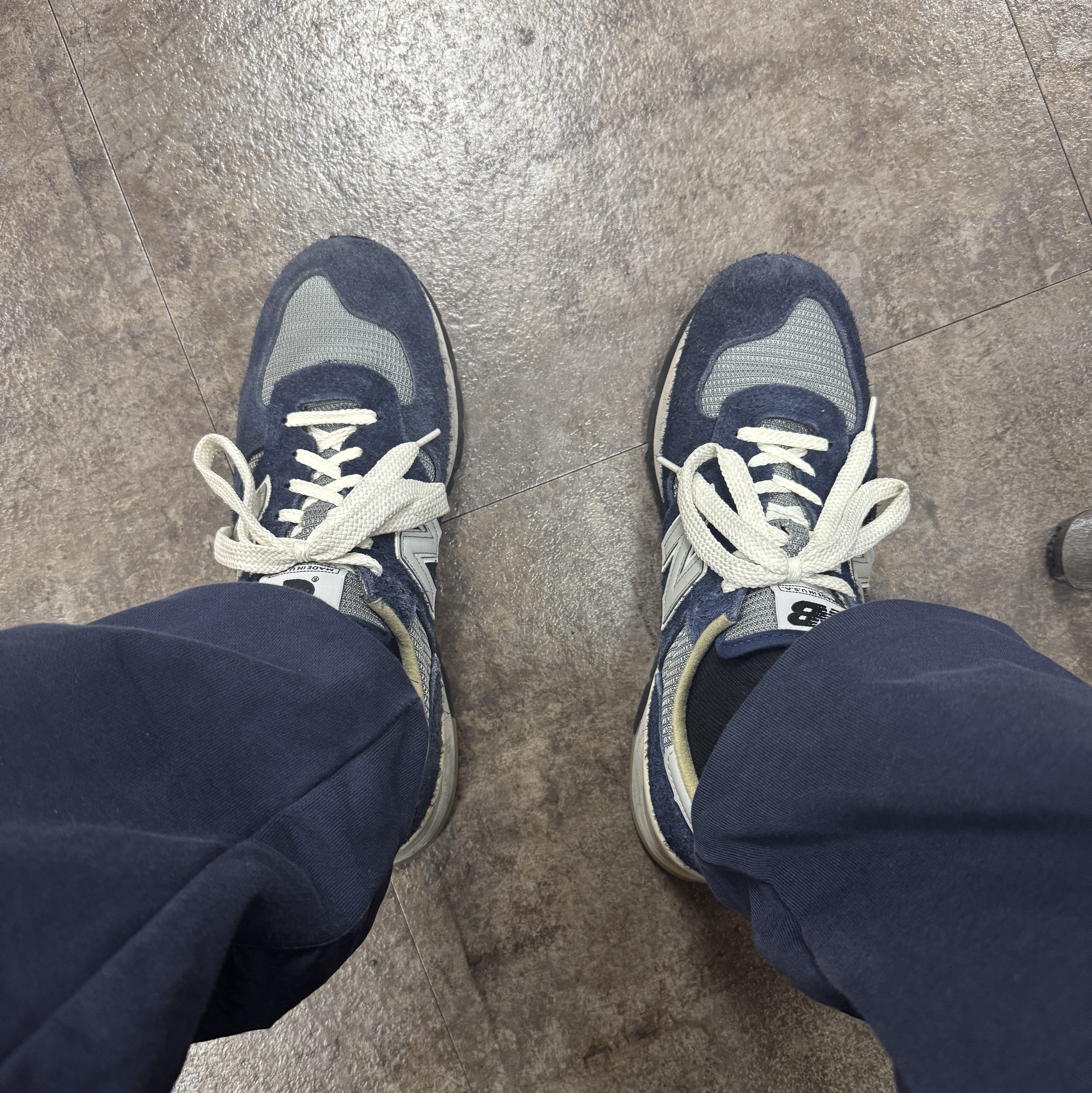 New Balance x Carhartt WIP 990v1 Made in USA Sculpture Center 착용 스타일