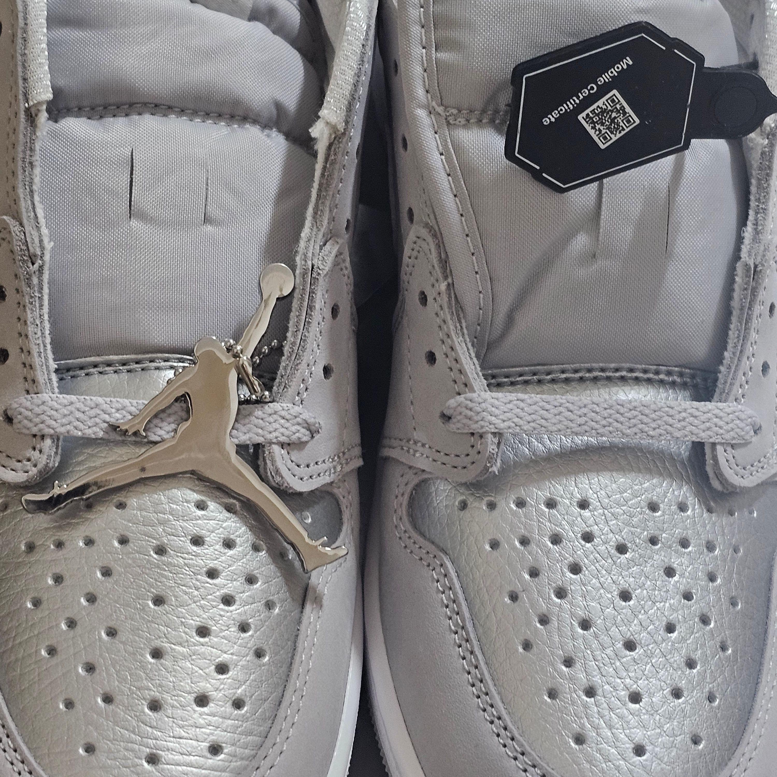 Jordan 1 Retro Low OG Silver 착용 스타일 - 1