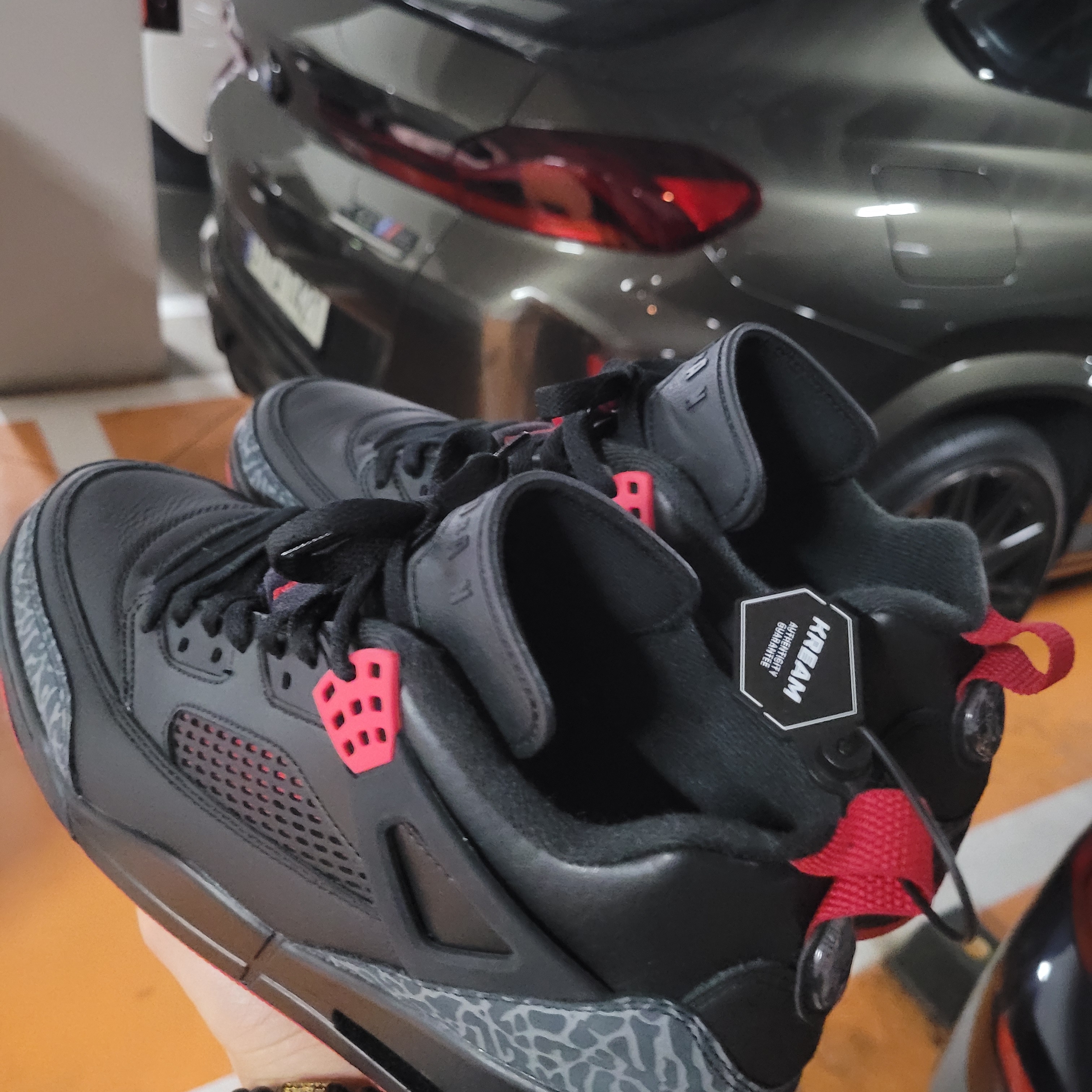 Jordan Spizike Low Black Gym Red 착용 스타일 - 2