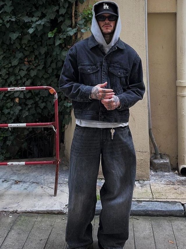 IAB Studio x Lee Denim Jacket Black, Auralee Selvedge Faded Light Denim Blouson Lightning Effect Indigo - 23SS 착용 스타일 - 5