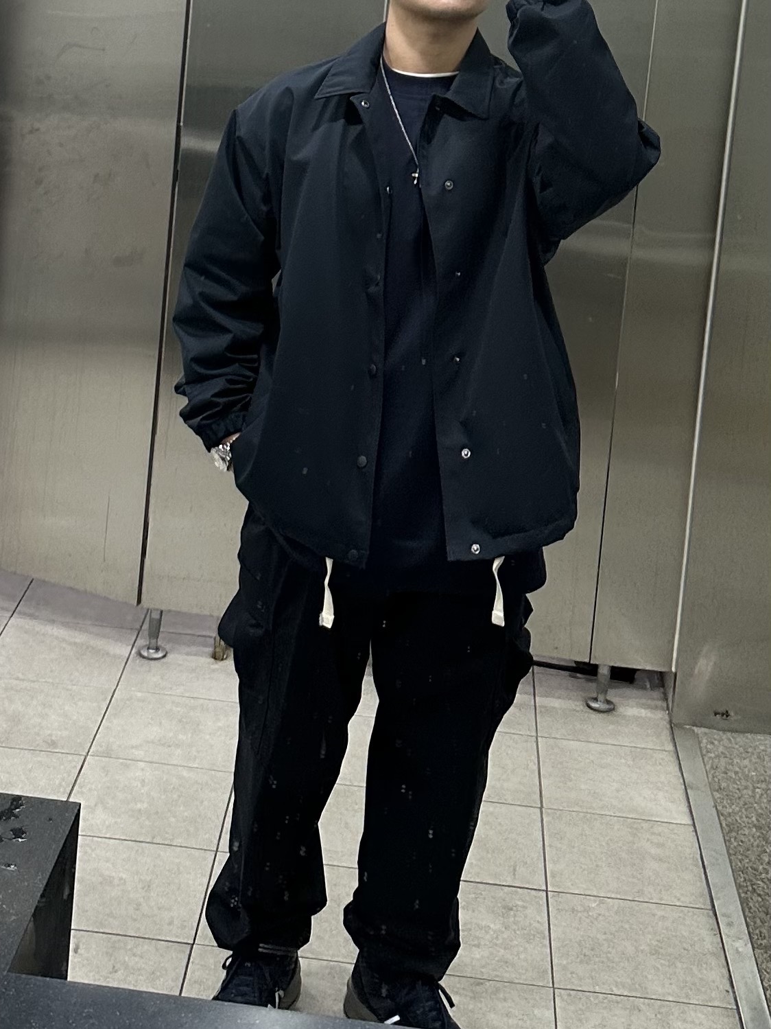 Nanamica 2L Gore-Tex Coach Jacket Navy, Nanamica Cargo Pants Navy 착용 스타일