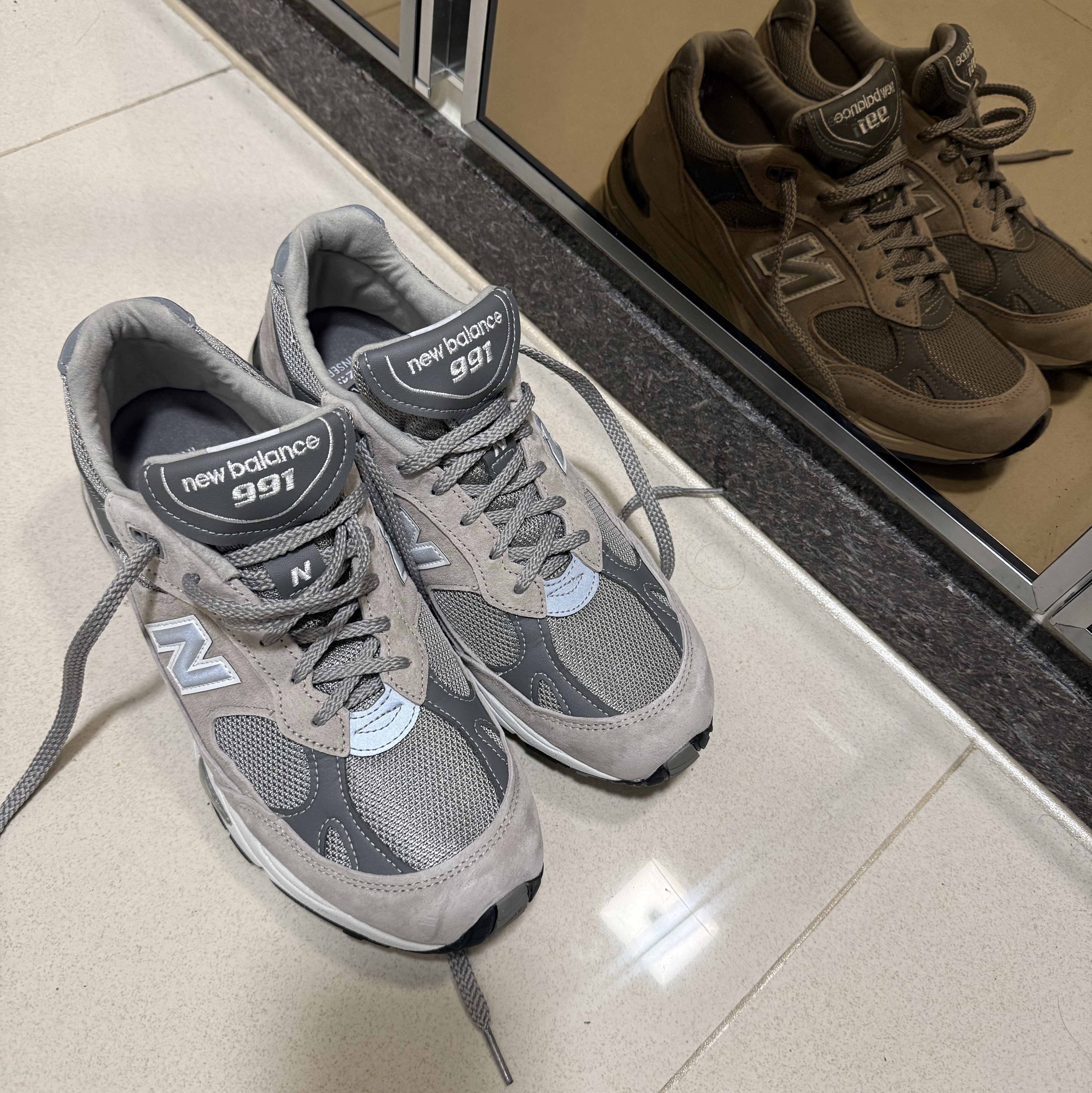 New Balance 991 Made in UK Grey 착용 스타일