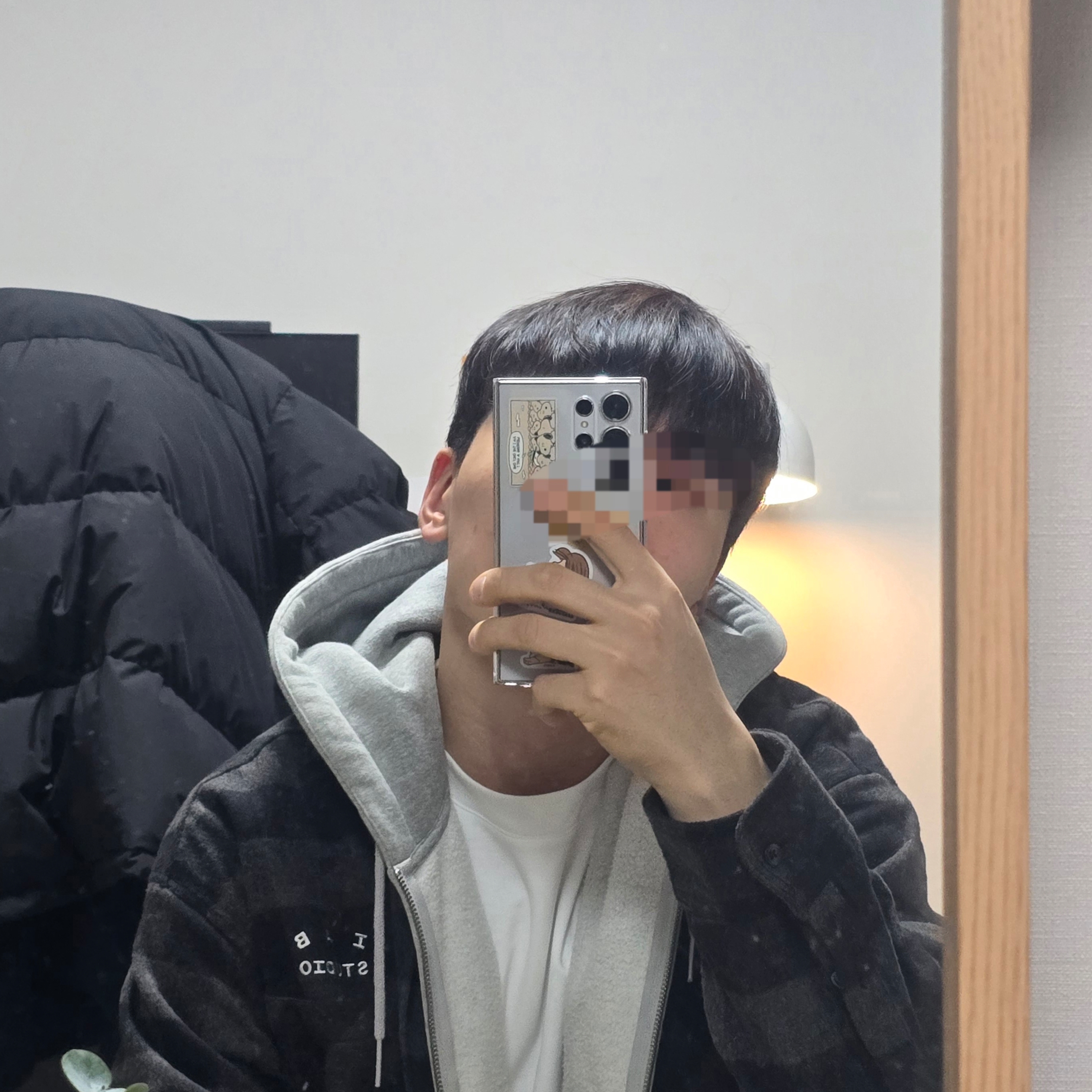 IAB Studio Gingham Check Shirt Black White 착용 스타일 - 1