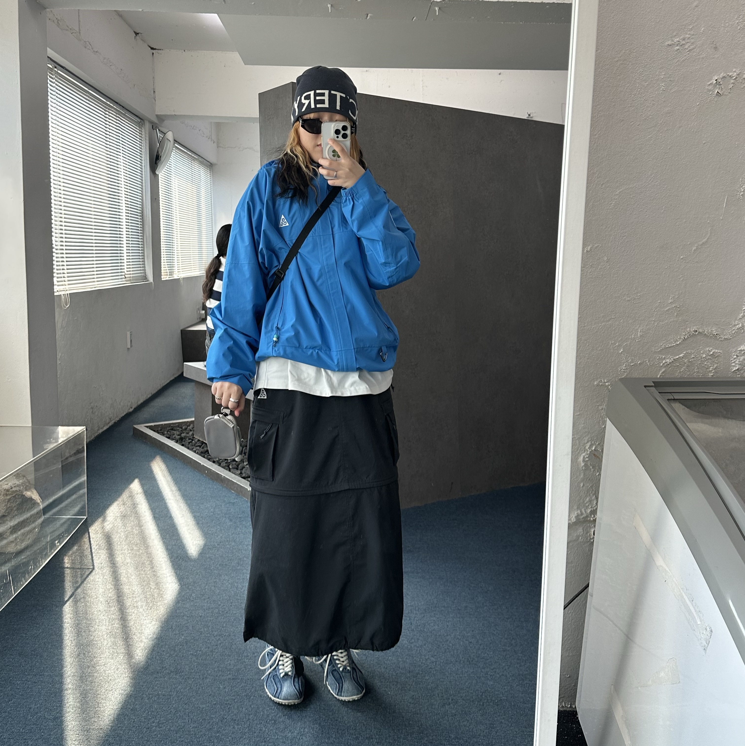 Nike ACG Storm-Fit ADV Cascade Rains Full Zip Jacket Light Photo Blue Summit White - Asia, (W) Nike ACG Smith Summit Zip-Off Skirt Black - Asia 착용 스타일 - 1