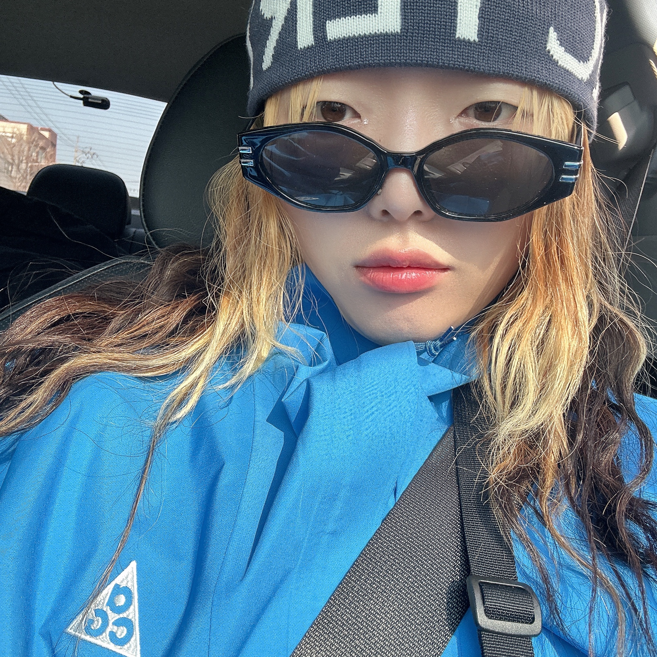 Nike ACG Storm-Fit ADV Cascade Rains Full Zip Jacket Light Photo Blue Summit White - Asia, (W) Nike ACG Smith Summit Zip-Off Skirt Black - Asia 착용 스타일 - 2