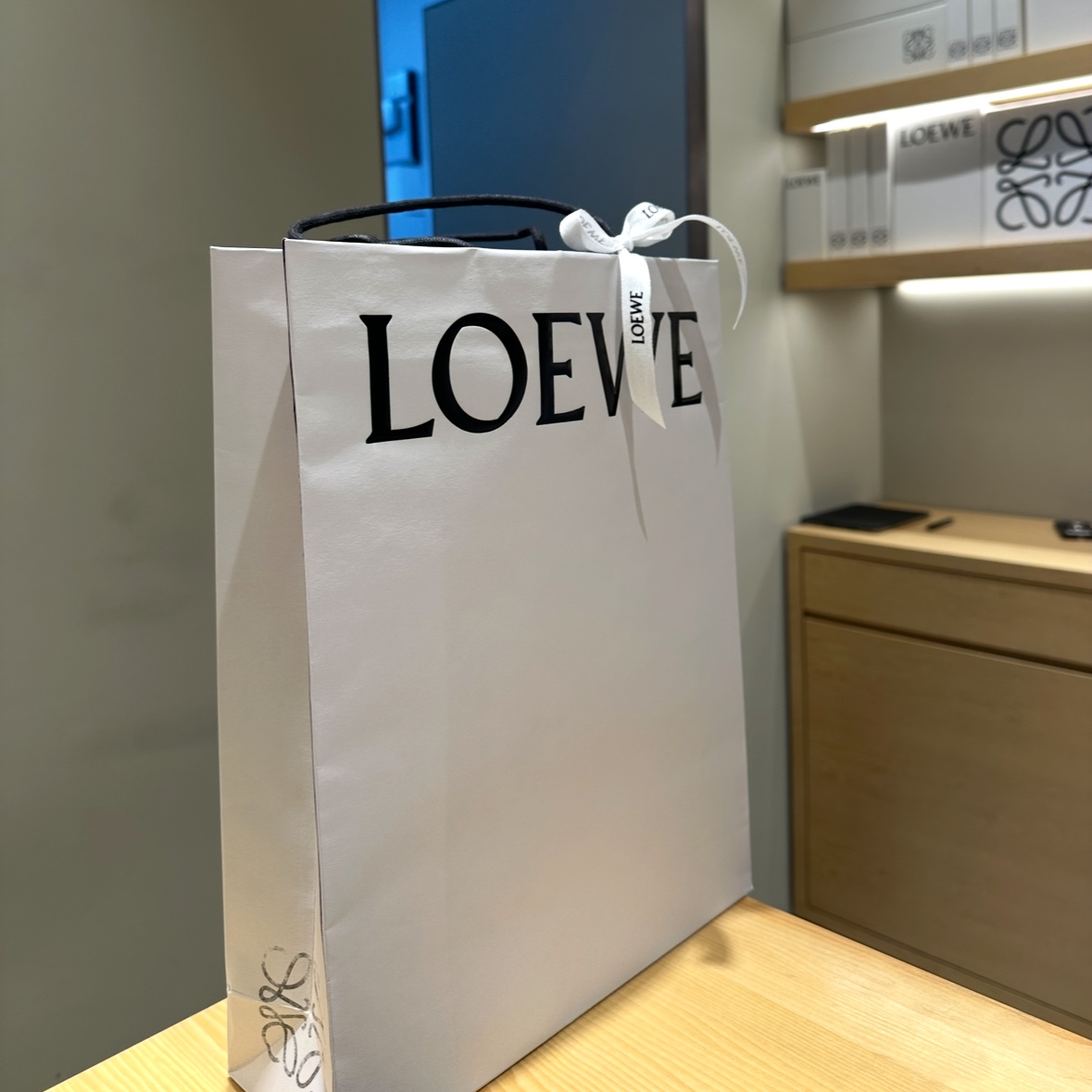 (W) Loewe Anagram Top In Ribbed Cotton Jersey White 착용 스타일 - 1