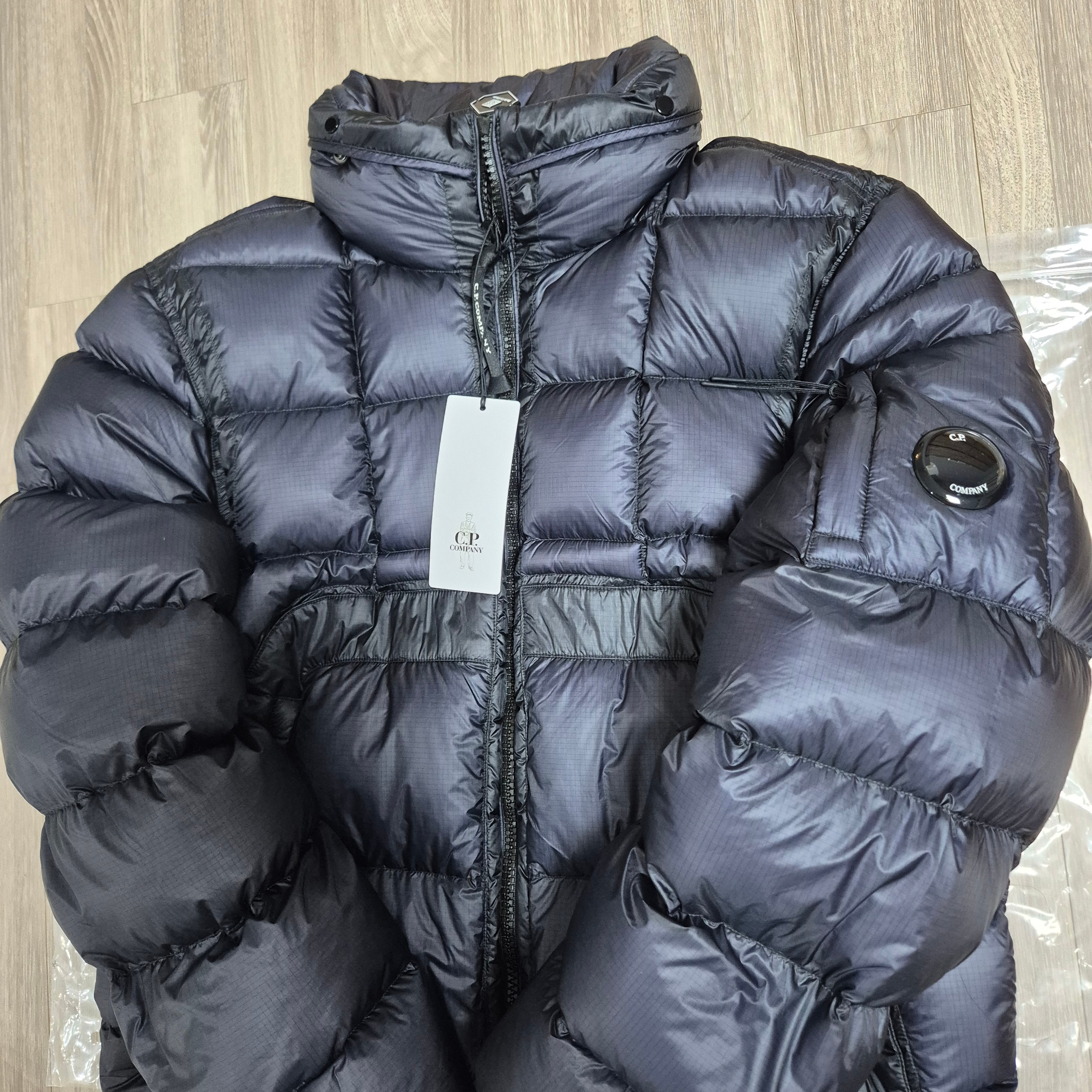 C.P. Company DD Shell Down Jacket Eclipse Blue - 24FW 착용 스타일