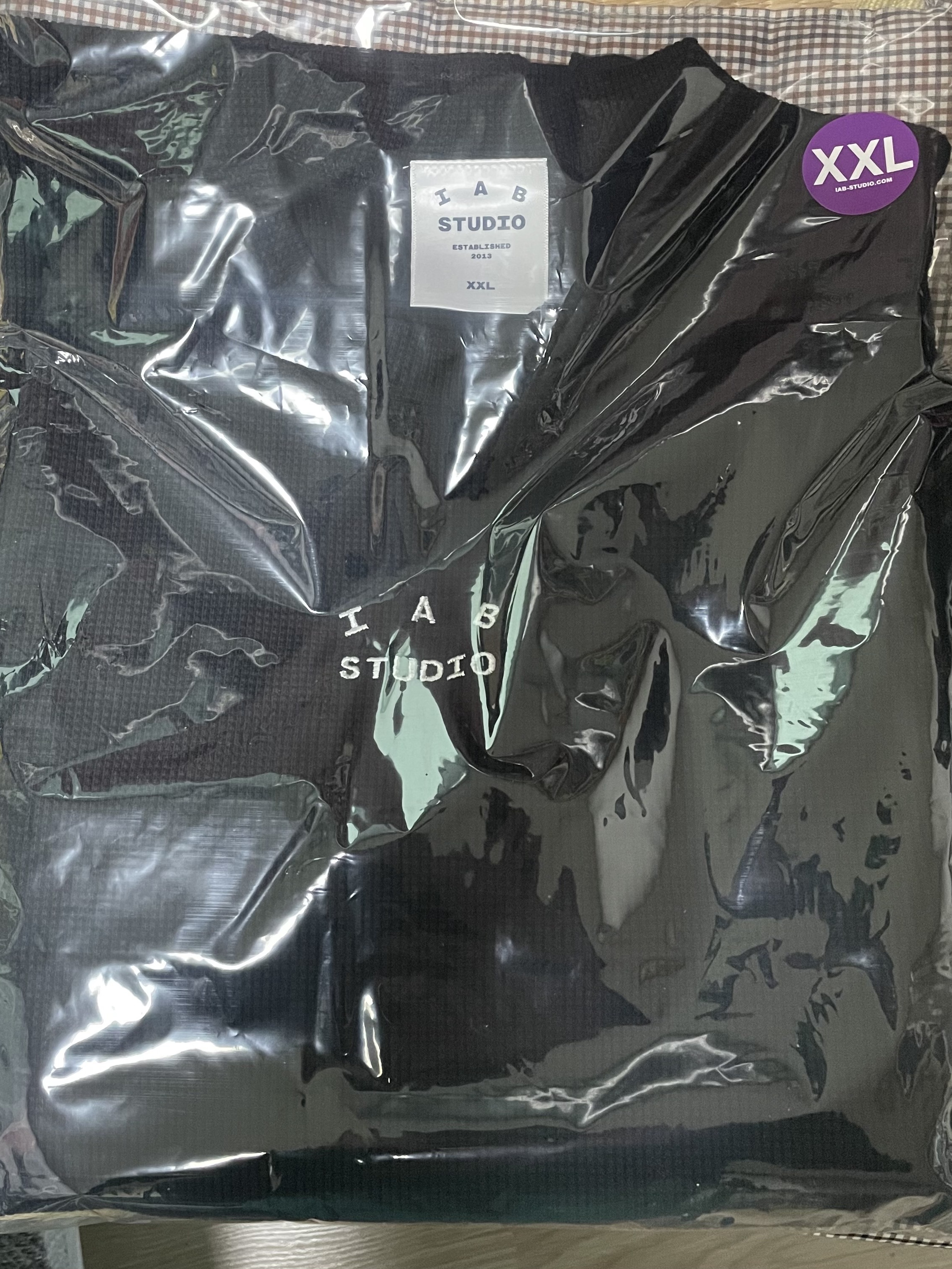 IAB Studio Waffle Long Sleeve Black White 착용 스타일