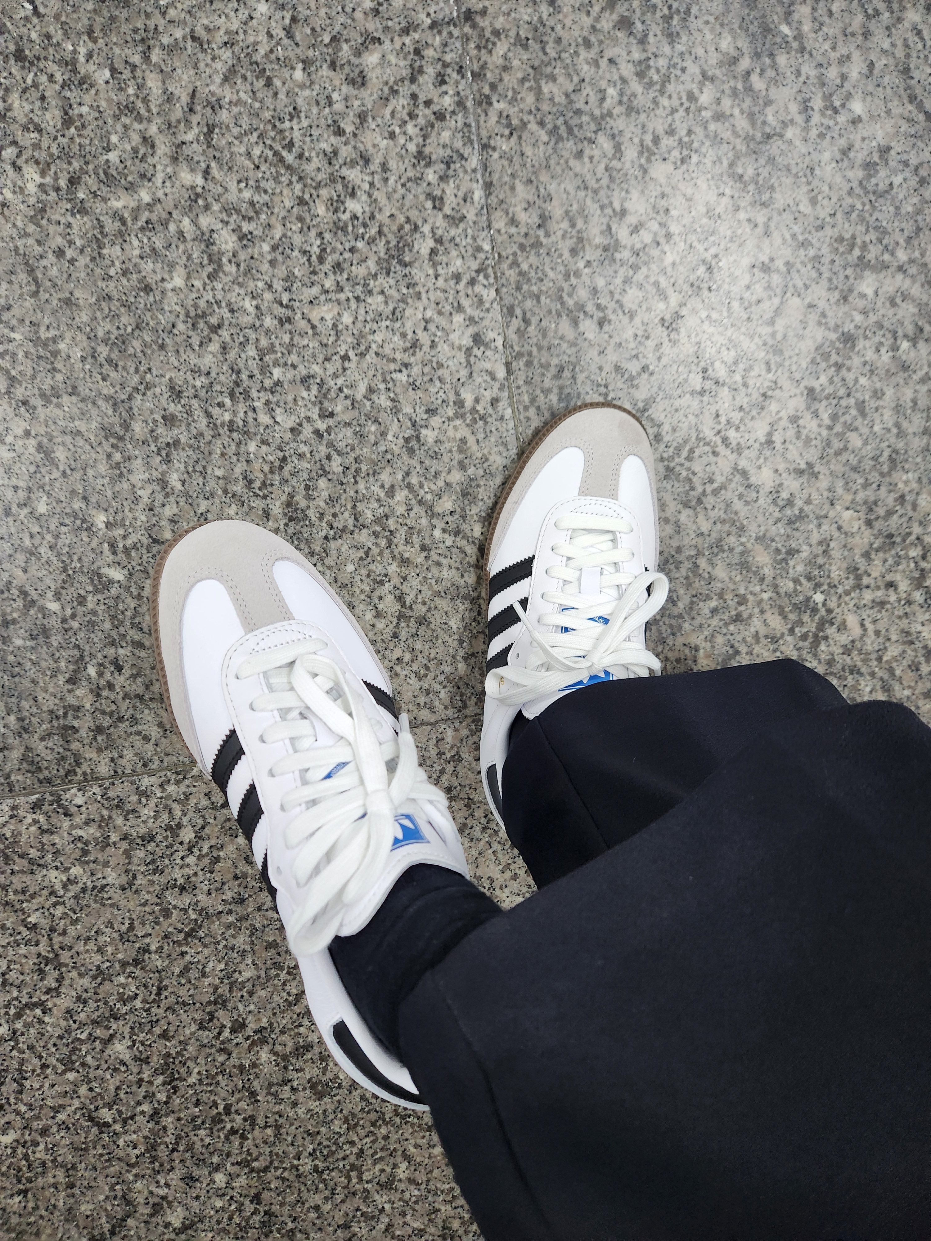 Adidas Samba OG Cloud White 착용 스타일