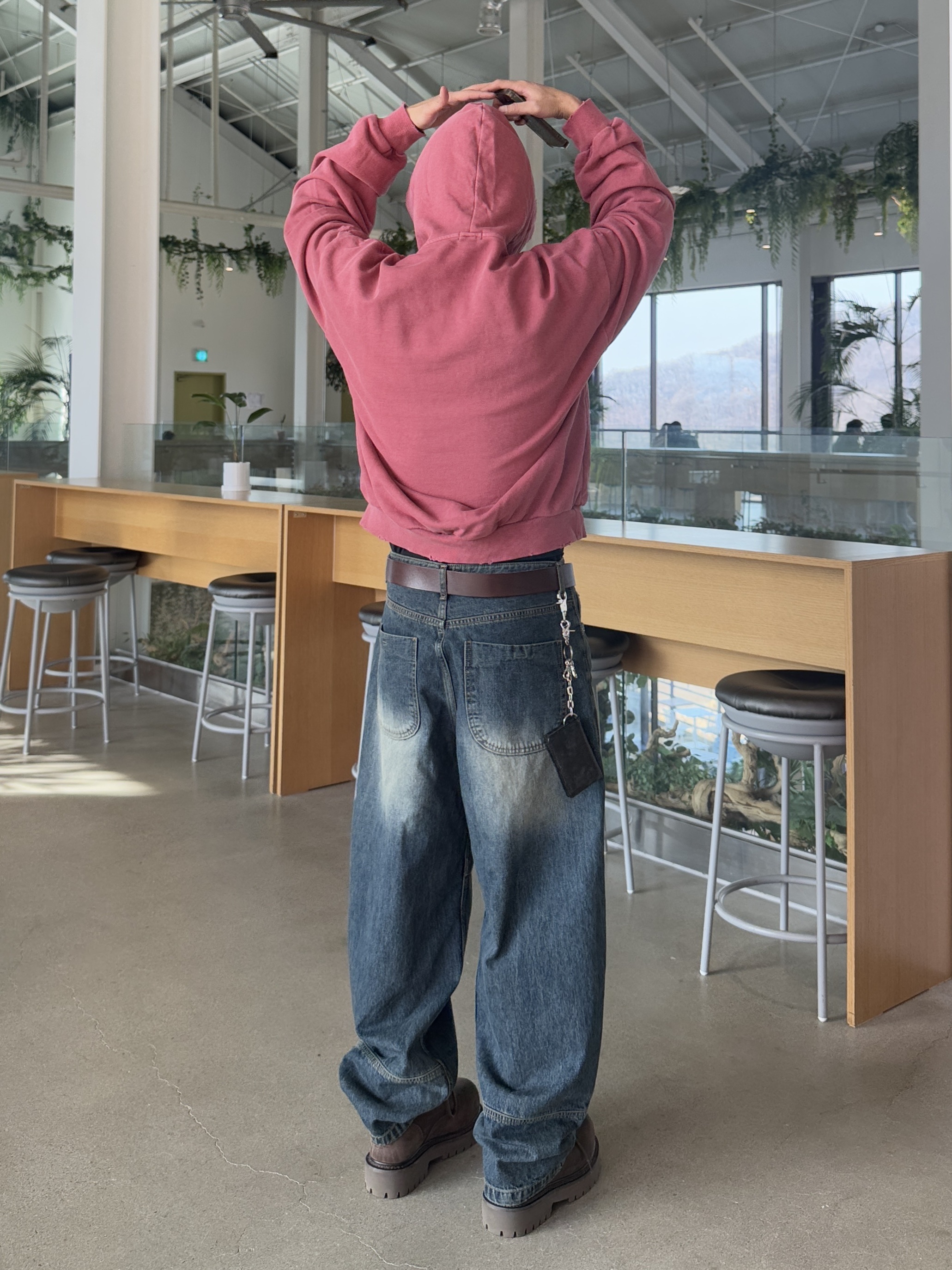 LOSTGARDEN Route Brown 착용 스타일 - 2