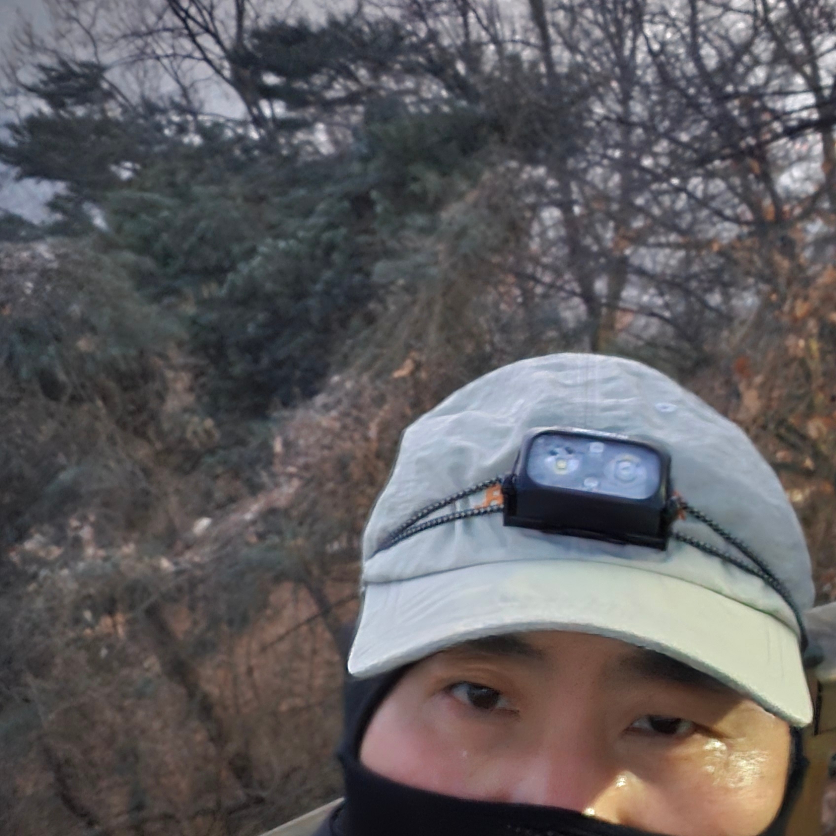 Supreme Mesh Lightweight Balaclava Black - 24SS 착용 스타일