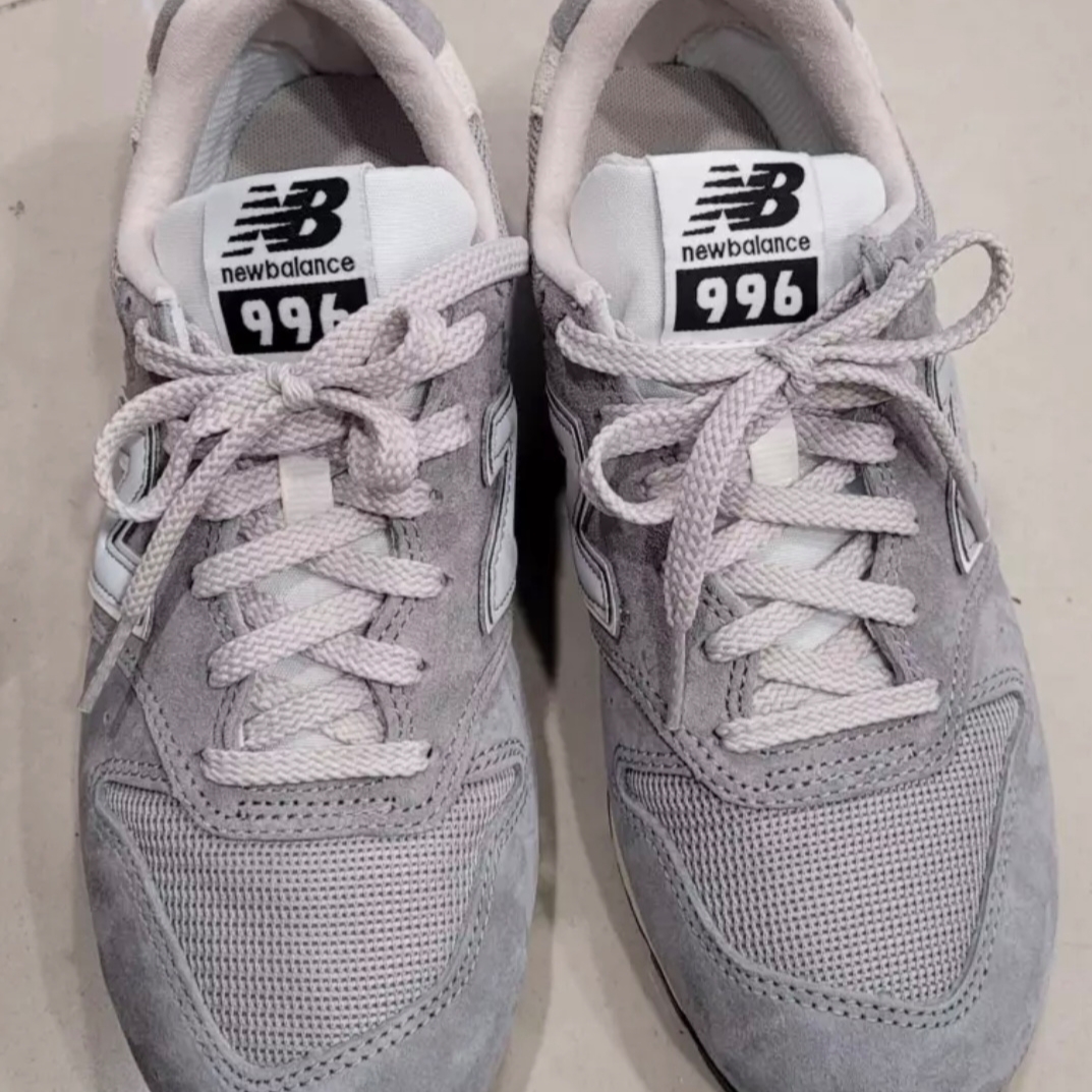 New Balance 996 Ivory White 착용 스타일