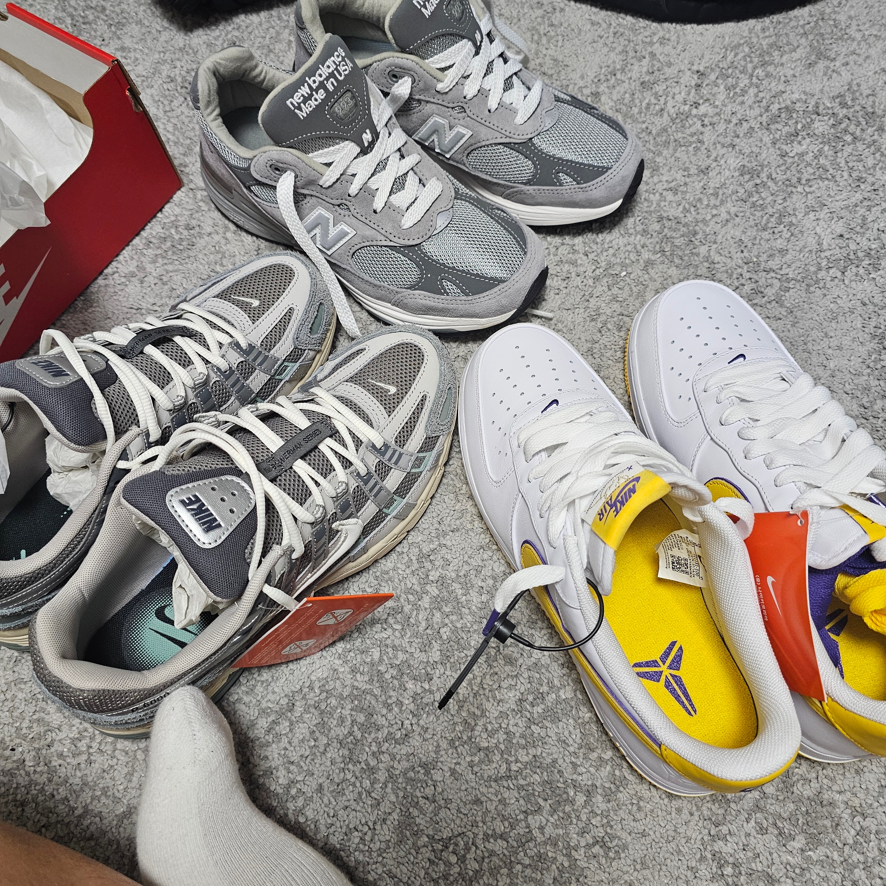 Nike P-6000 Flat Pewter Light Iron Ore 착용 스타일
