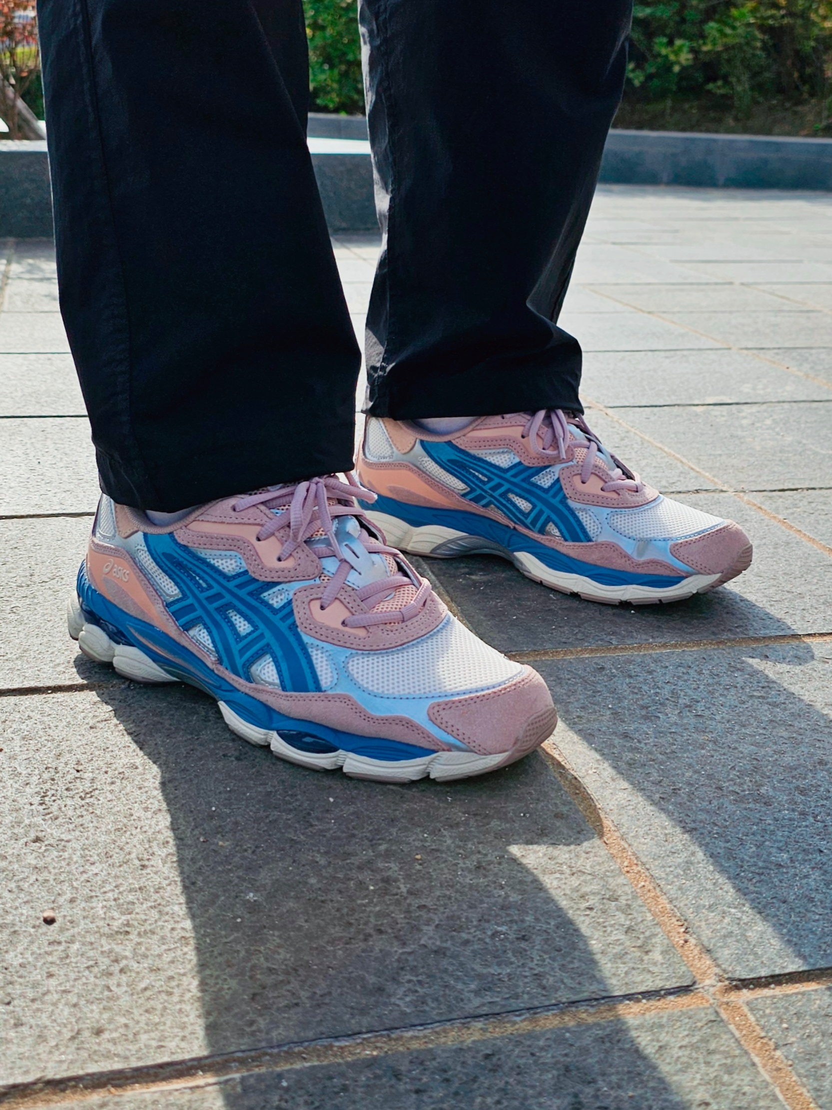 (W) Asics Gel-NYC Cream Grey Floss 착용 스타일 - 1