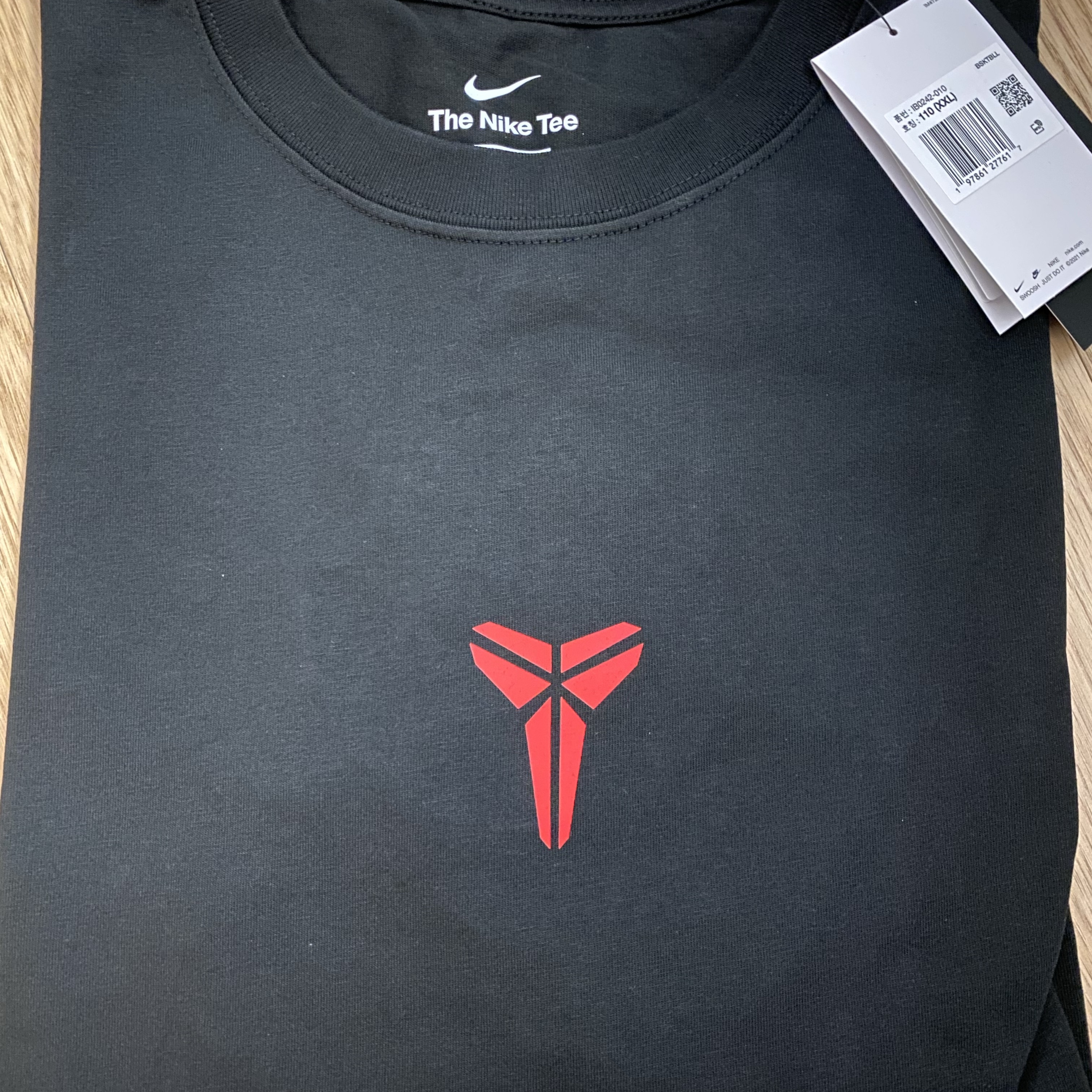 Nike Kobe Year of Mamba Max90 Long-Sleeve T-Shirt Black (IB0242-010) 착용 스타일